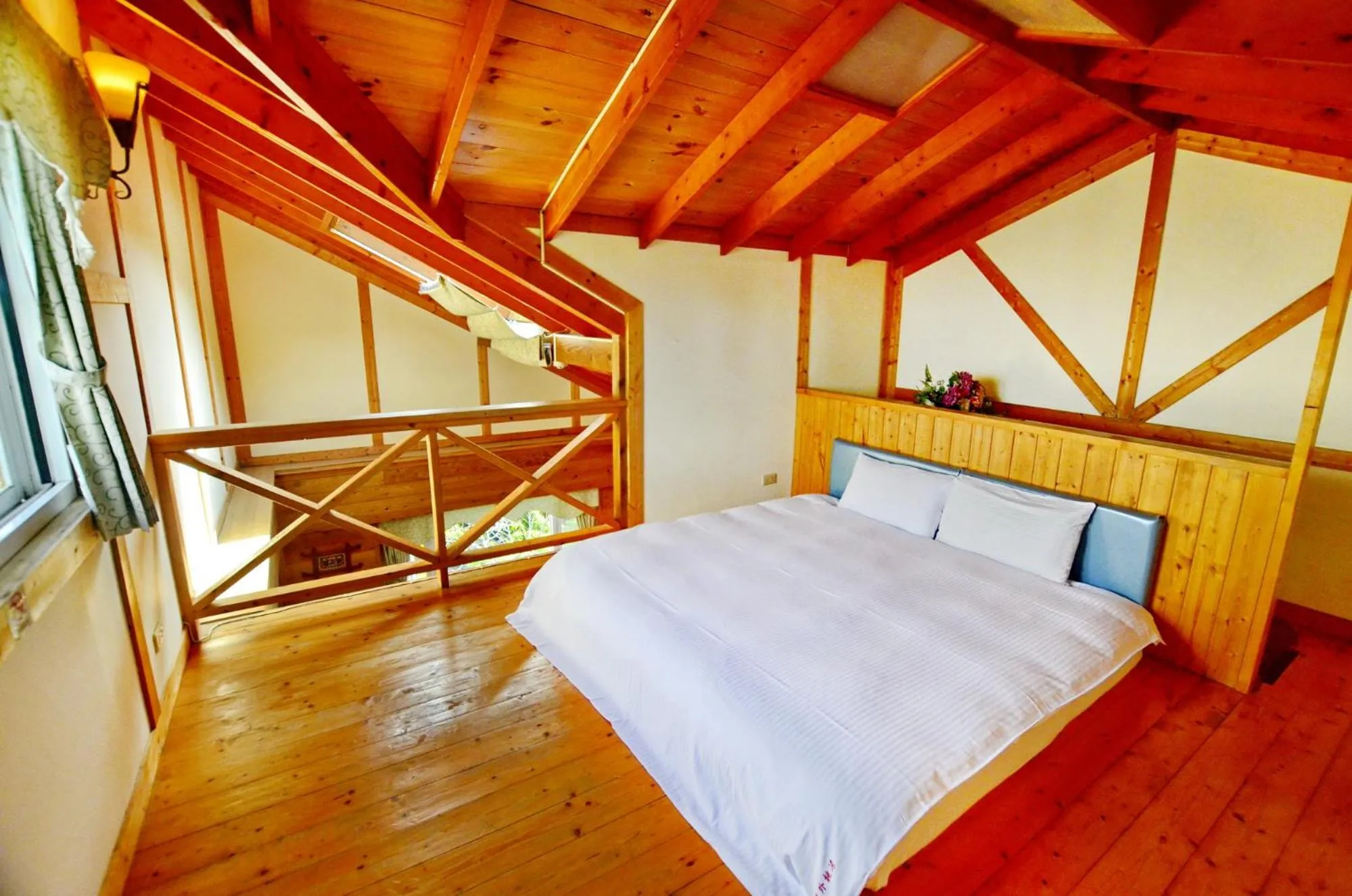 Decorative detail, Bed in Shiyai Taoyuan