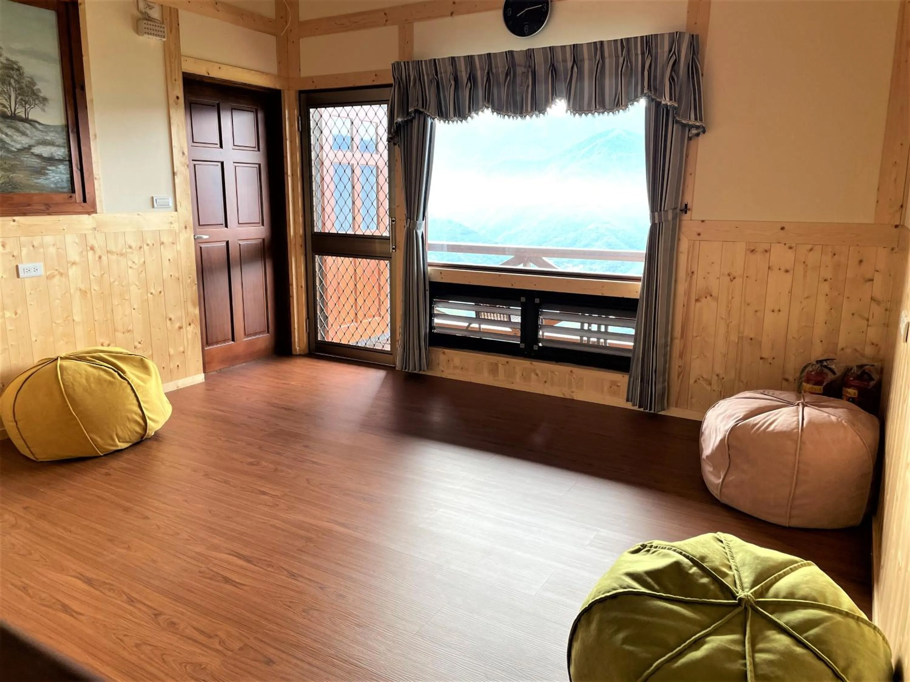 Inner courtyard view in Shiyai Taoyuan