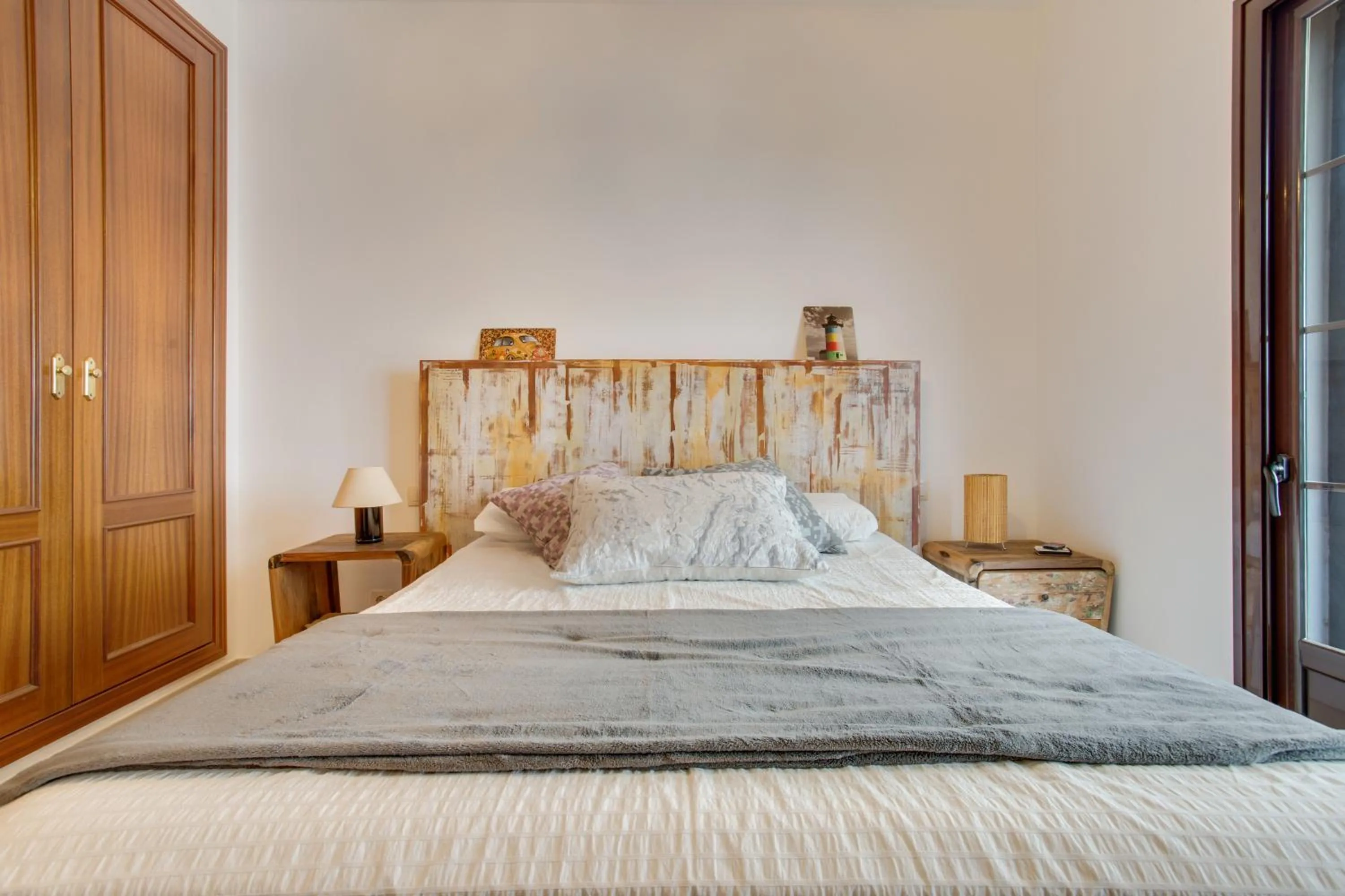 Living room, Bed in Villa Kodotoma