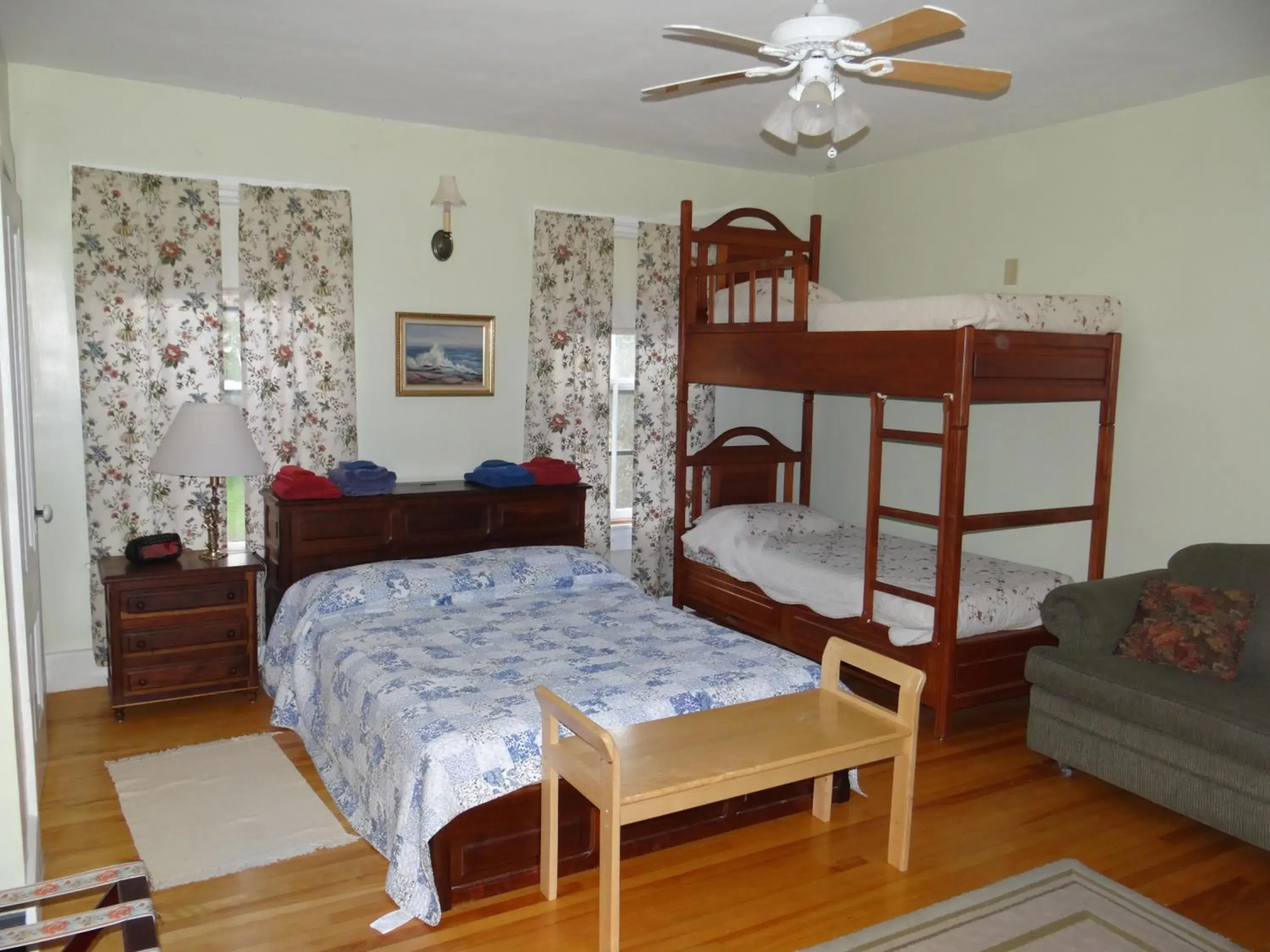 Family Room - single occupancy in Chamcook Forest Lodge Bed & Breakfast Family Room - single occupancy in Chamcook Forest Lodge Bed & Breakfast