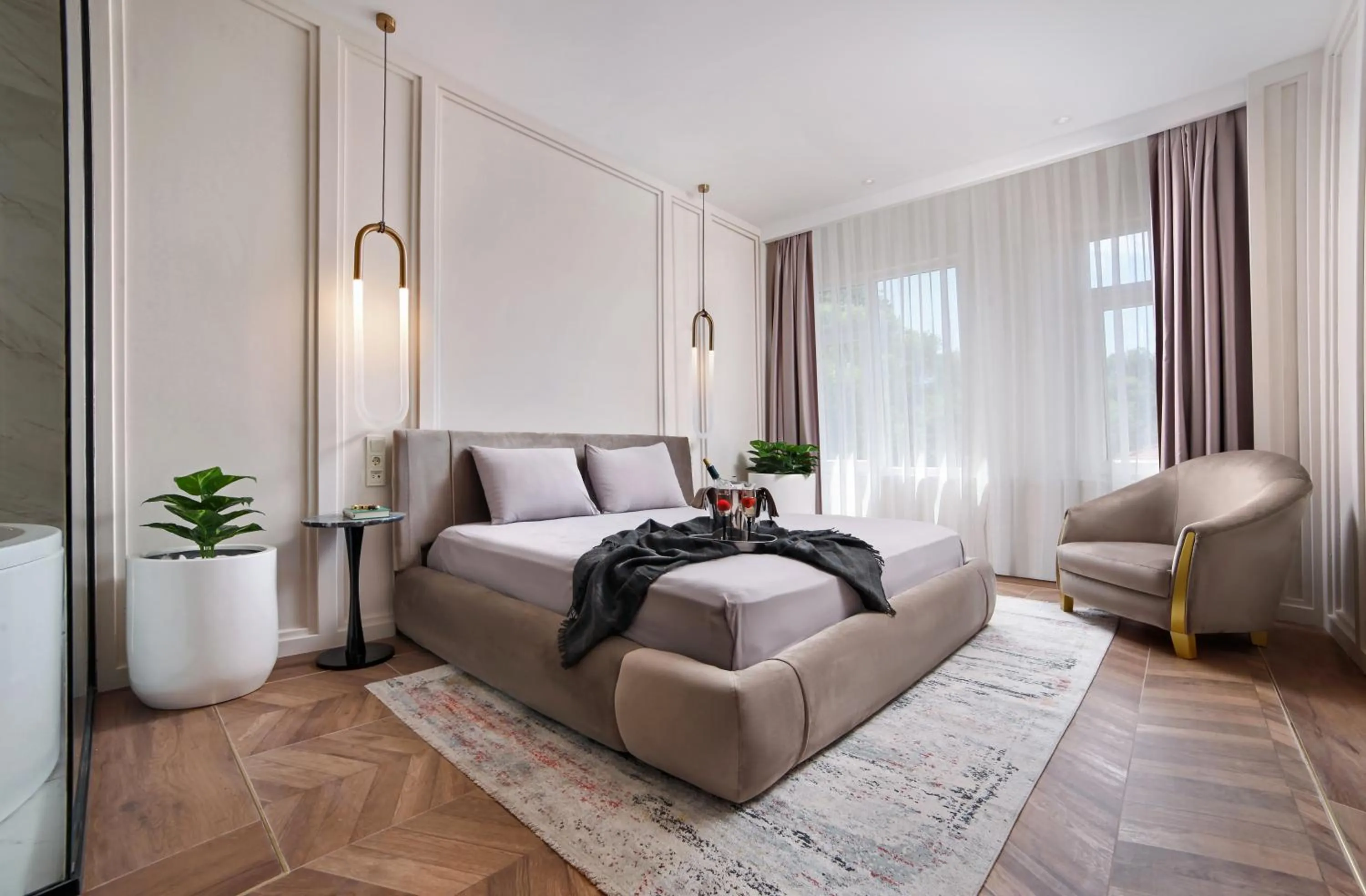 Bedroom, Bed in Walton Gardens Pera