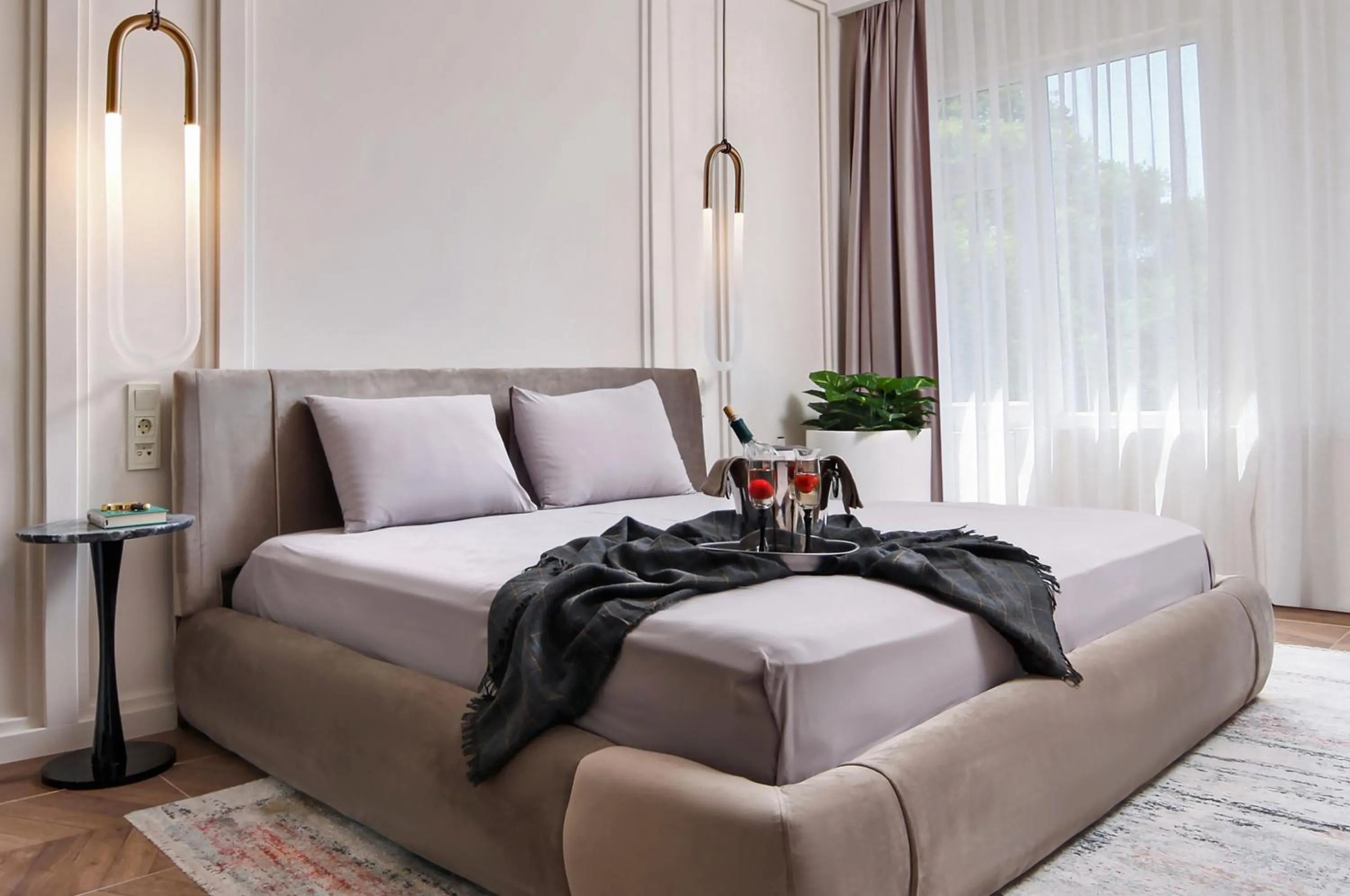 Bed in Walton Gardens Pera