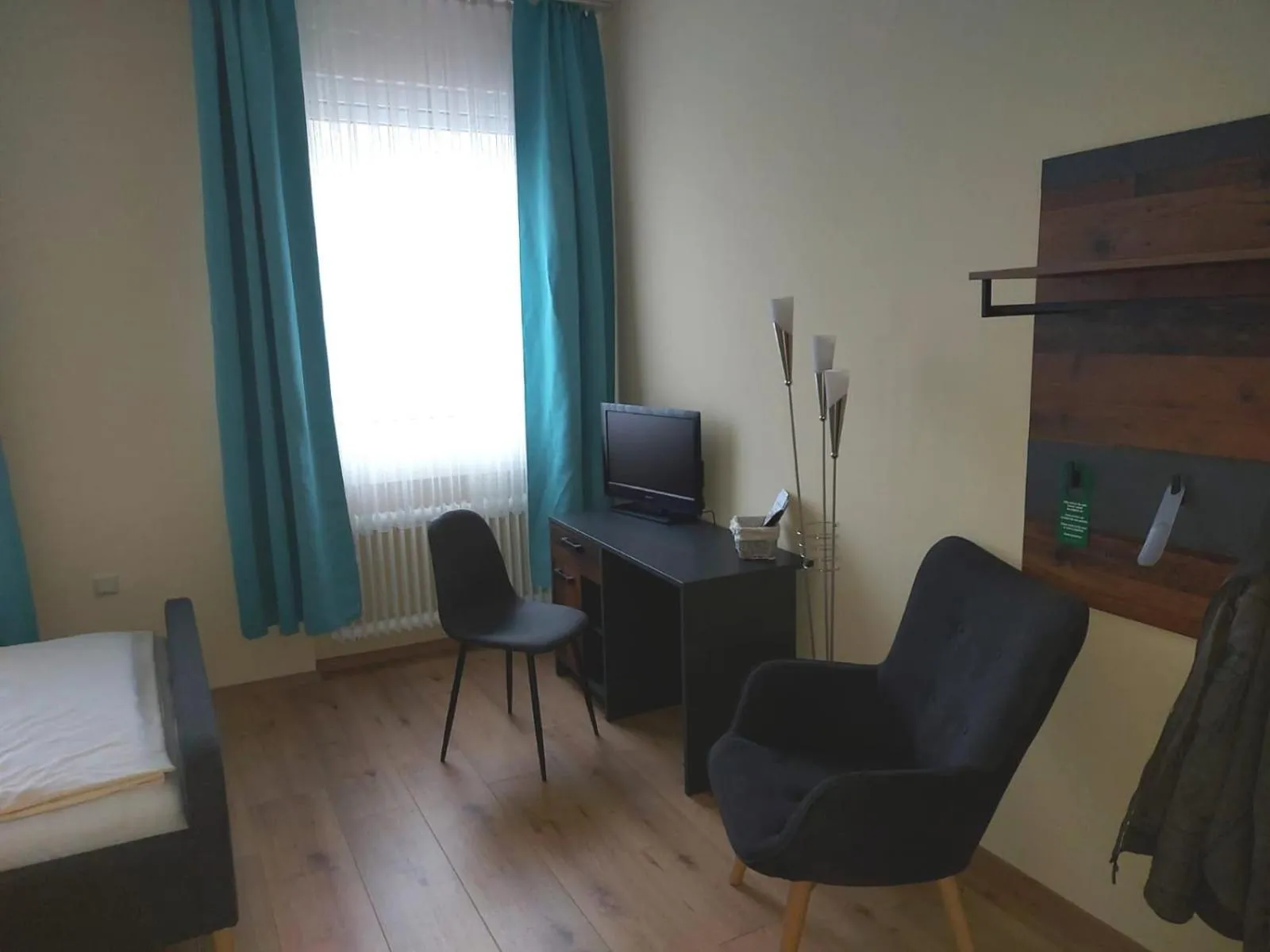 TV and multimedia, Bed in An der Stadthalle