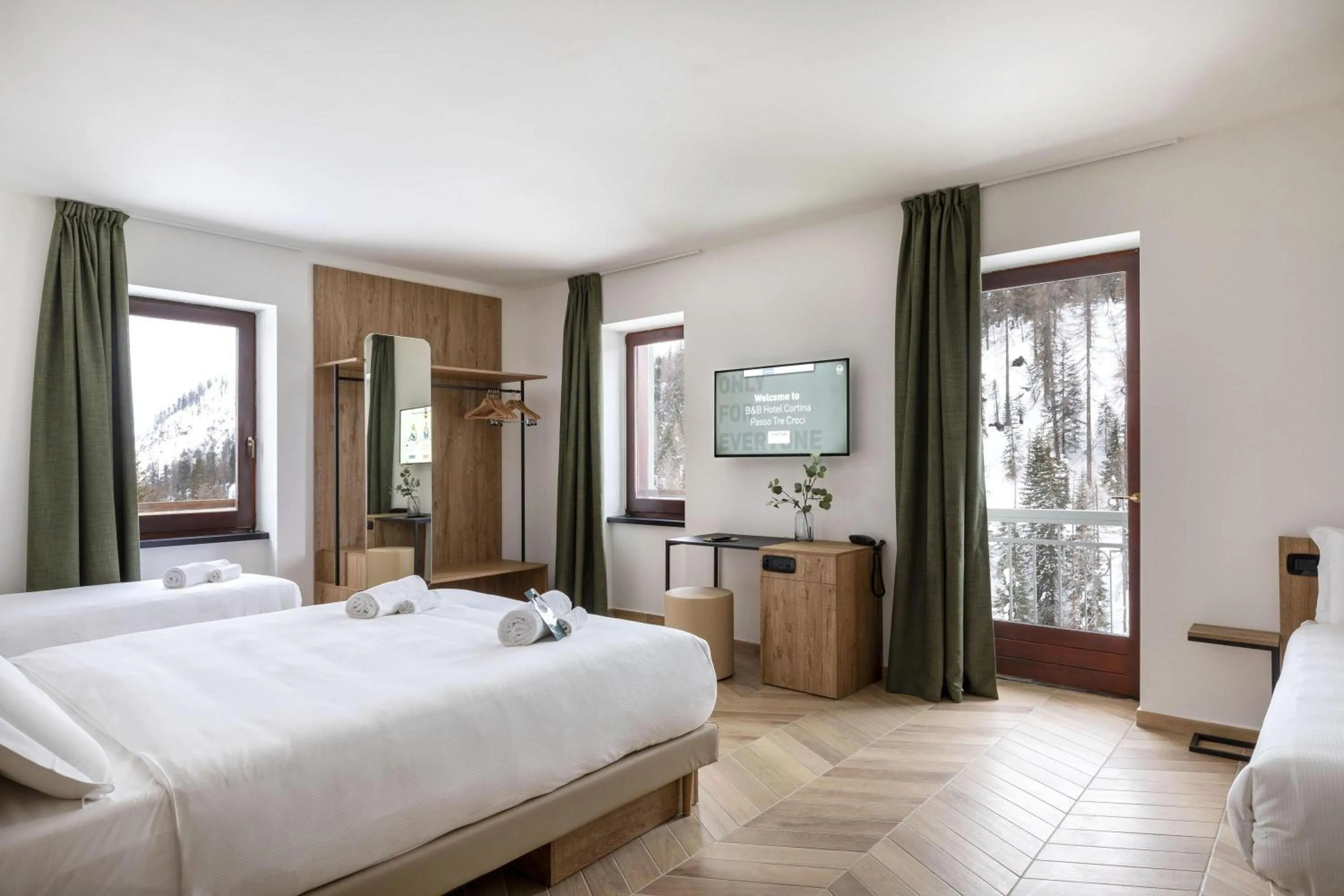 Photo of the whole room, Bed in B&B Hotel Passo Tre Croci Cortina