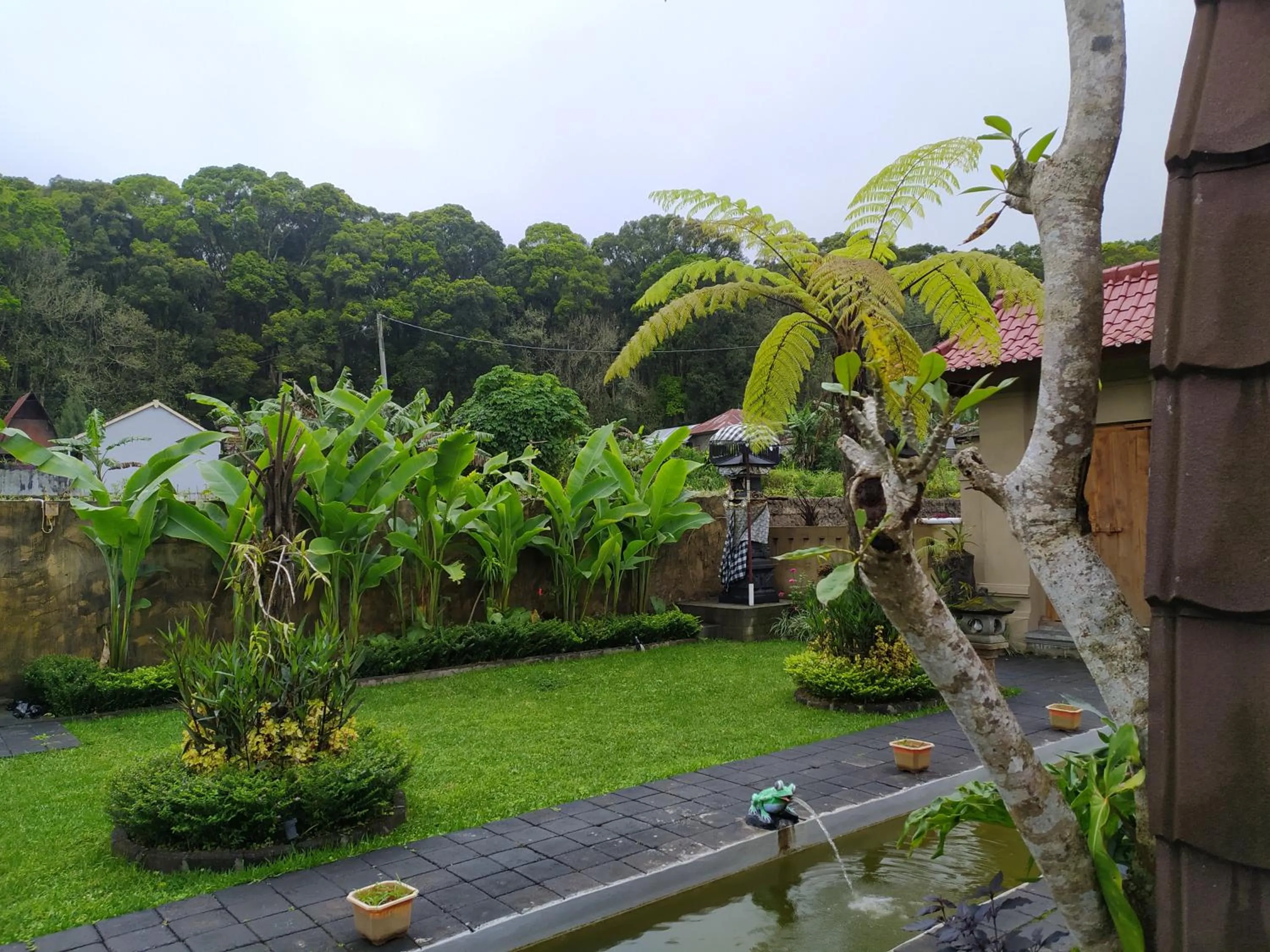 Umah lumbung bedugul