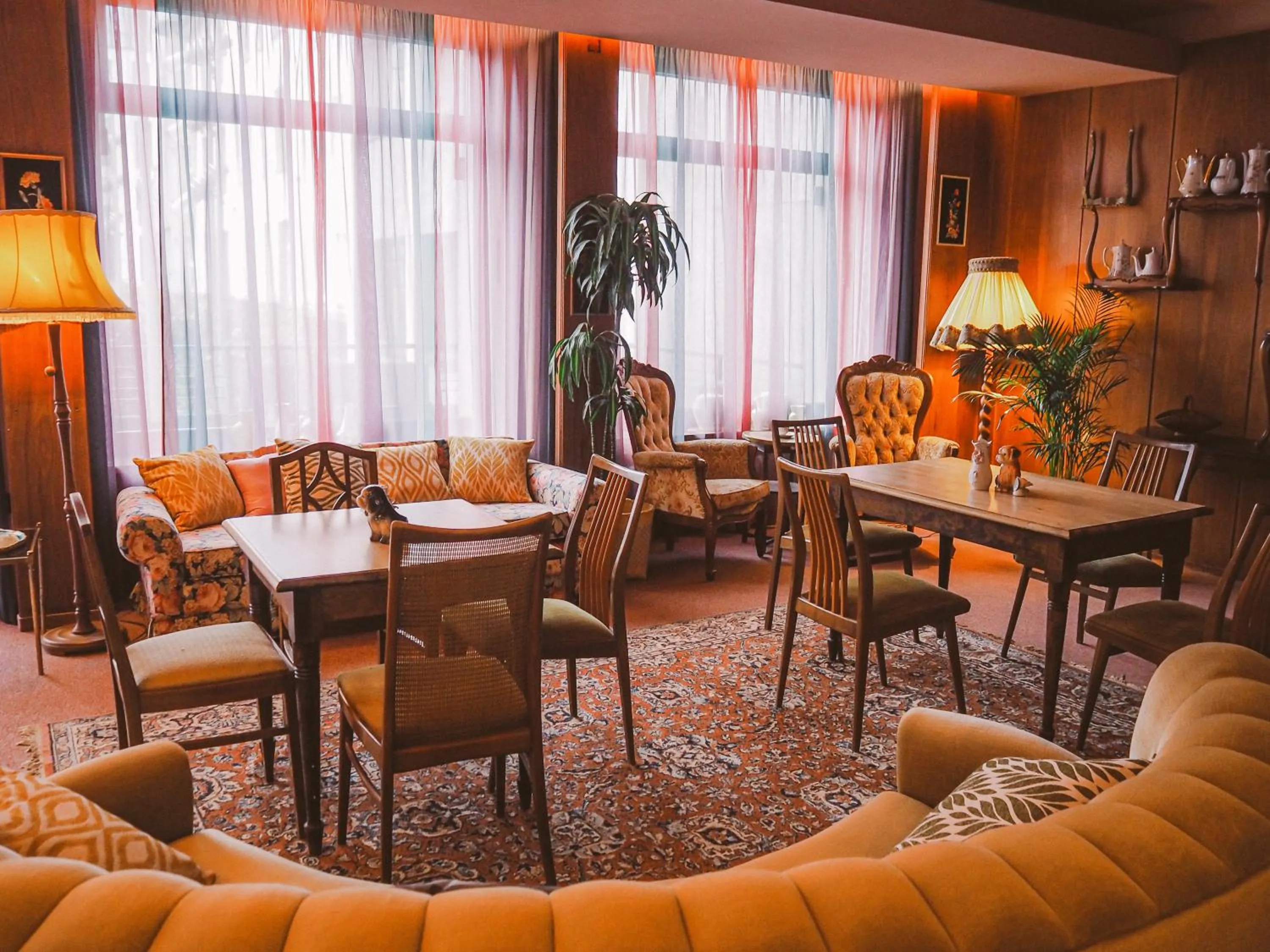 Living room in Tante ALMA's Mülheimer Hotel