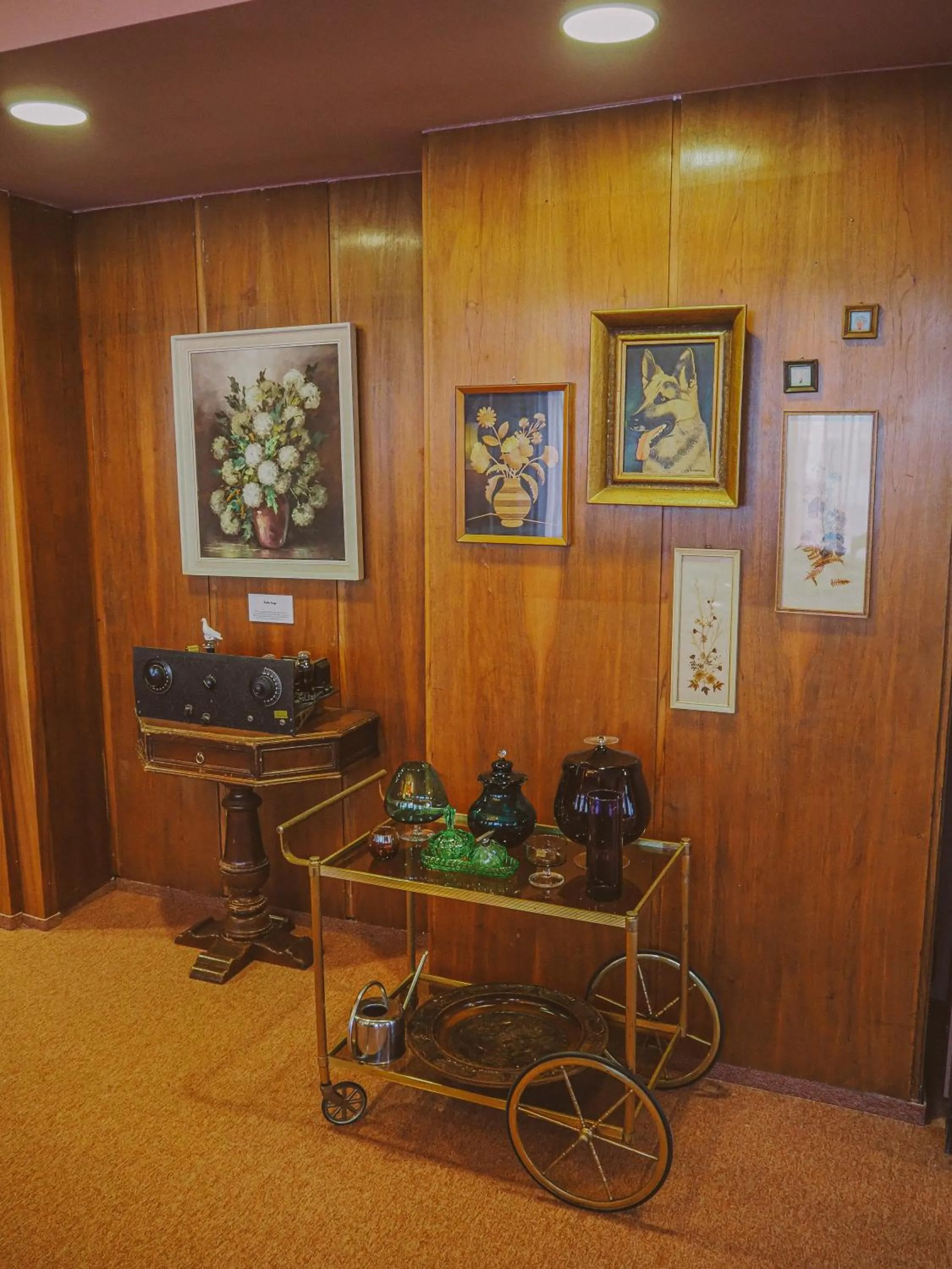 Decorative detail in Tante ALMA's Mülheimer Hotel