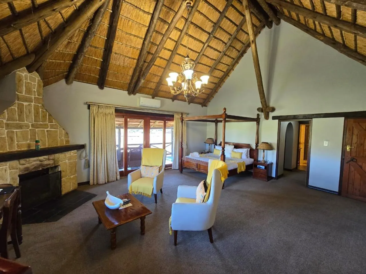 Bed in Glen Afric Country Lodge