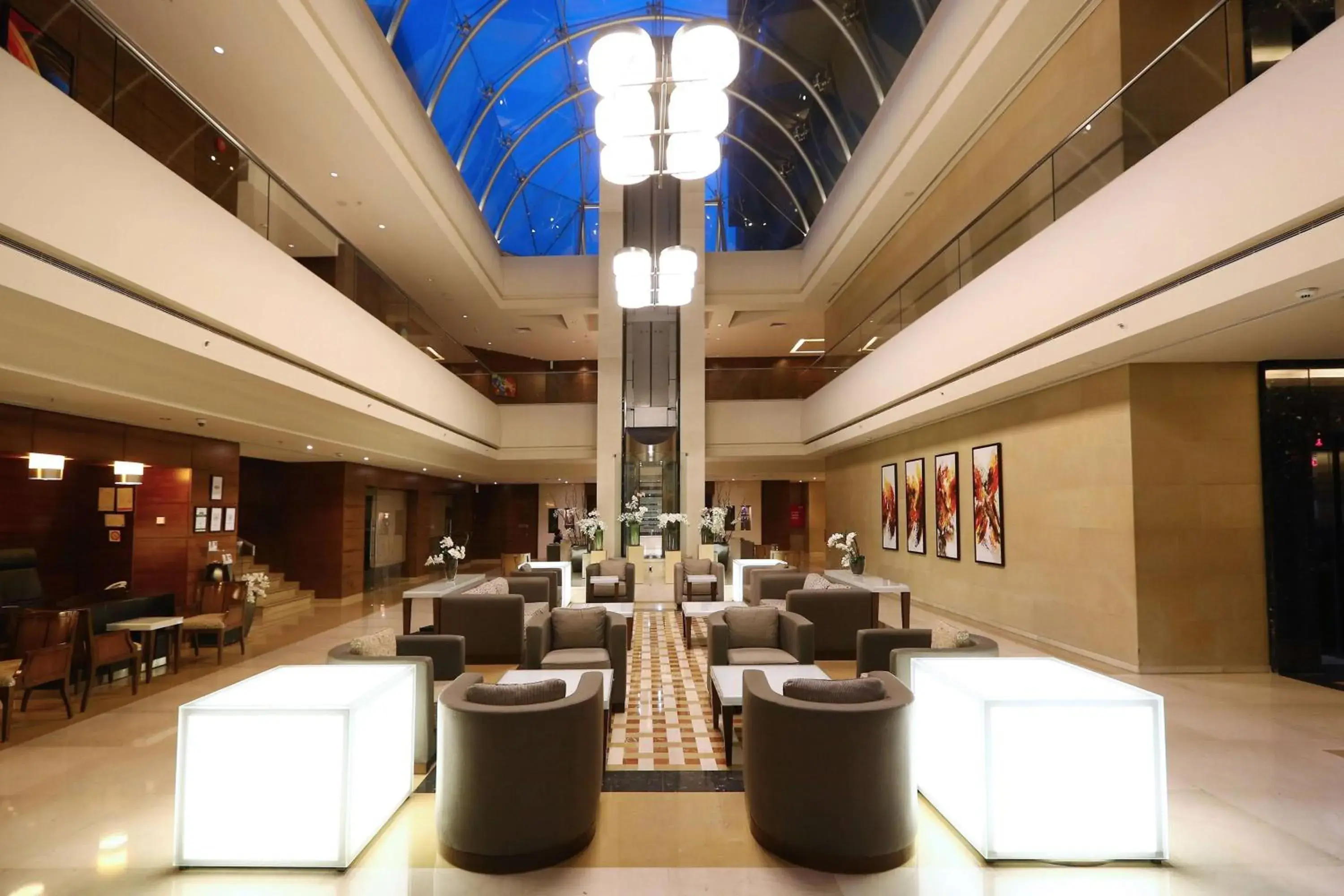 Lobby or reception in Ramada Plaza by Wyndham Beirut Raouche Lobby or reception in Ramada Plaza by Wyndham Beirut Raouche