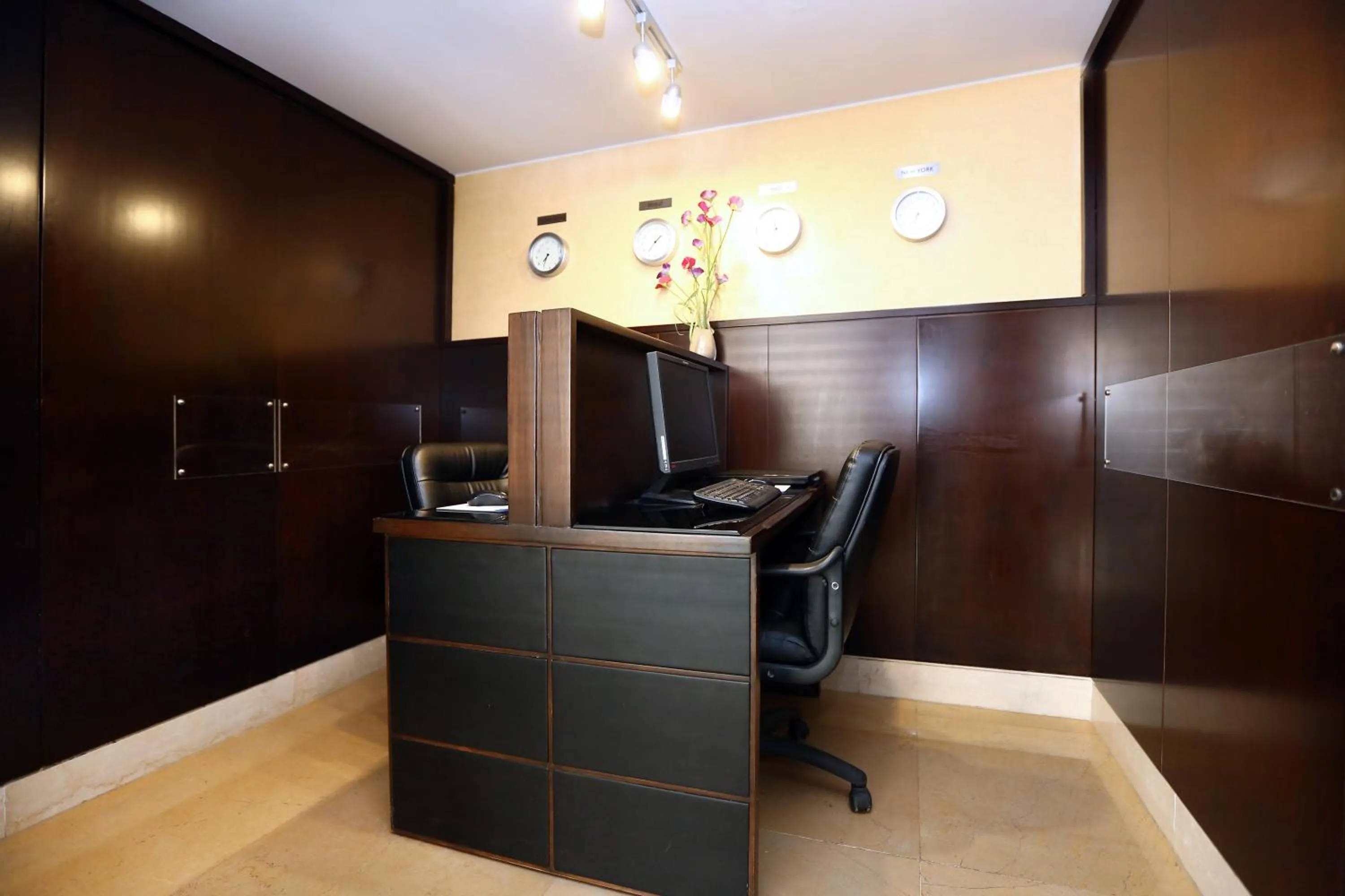 Business facilities in Ramada Plaza by Wyndham Beirut Raouche