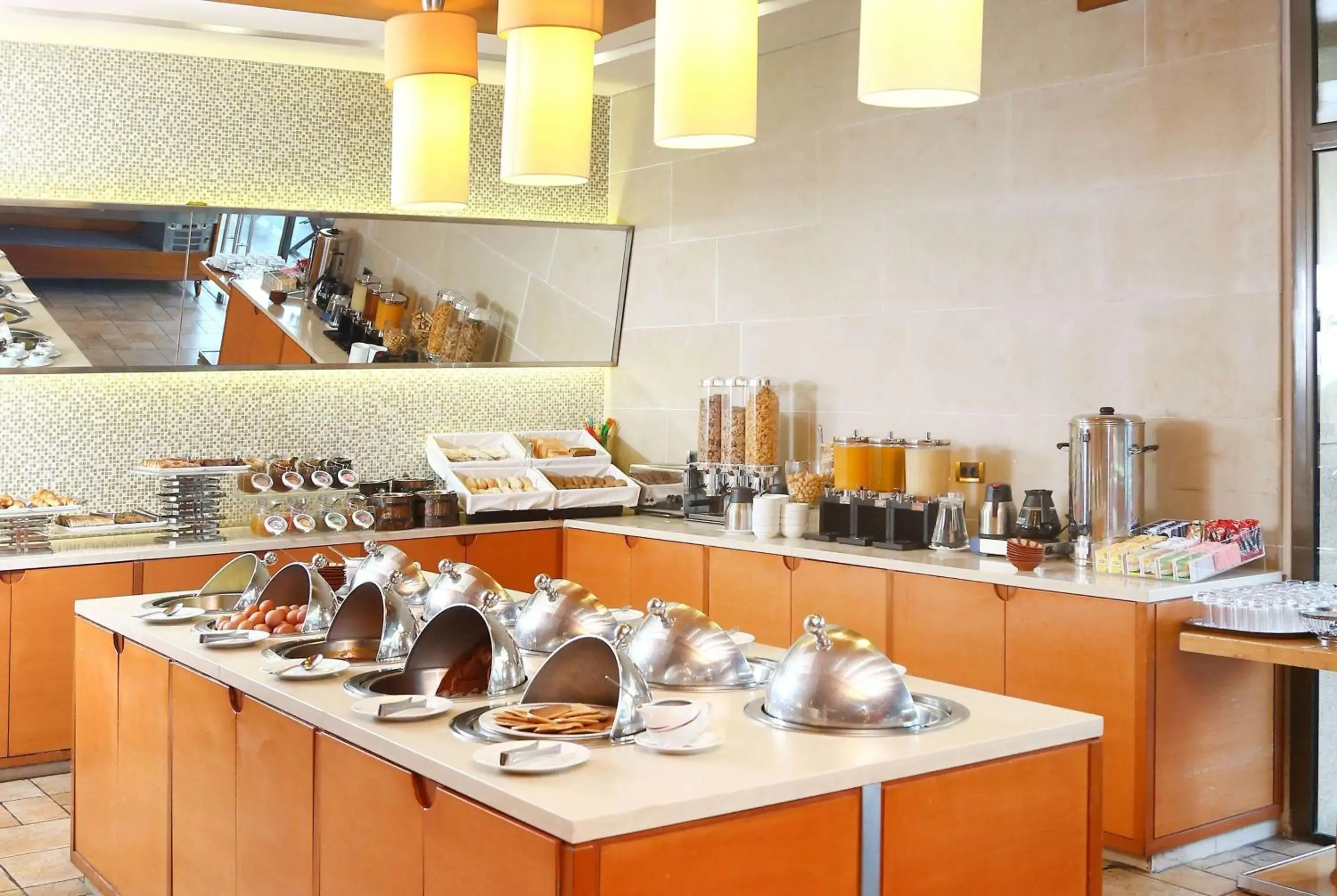 Property building in Ramada Plaza by Wyndham Beirut Raouche Property building in Ramada Plaza by Wyndham Beirut Raouche