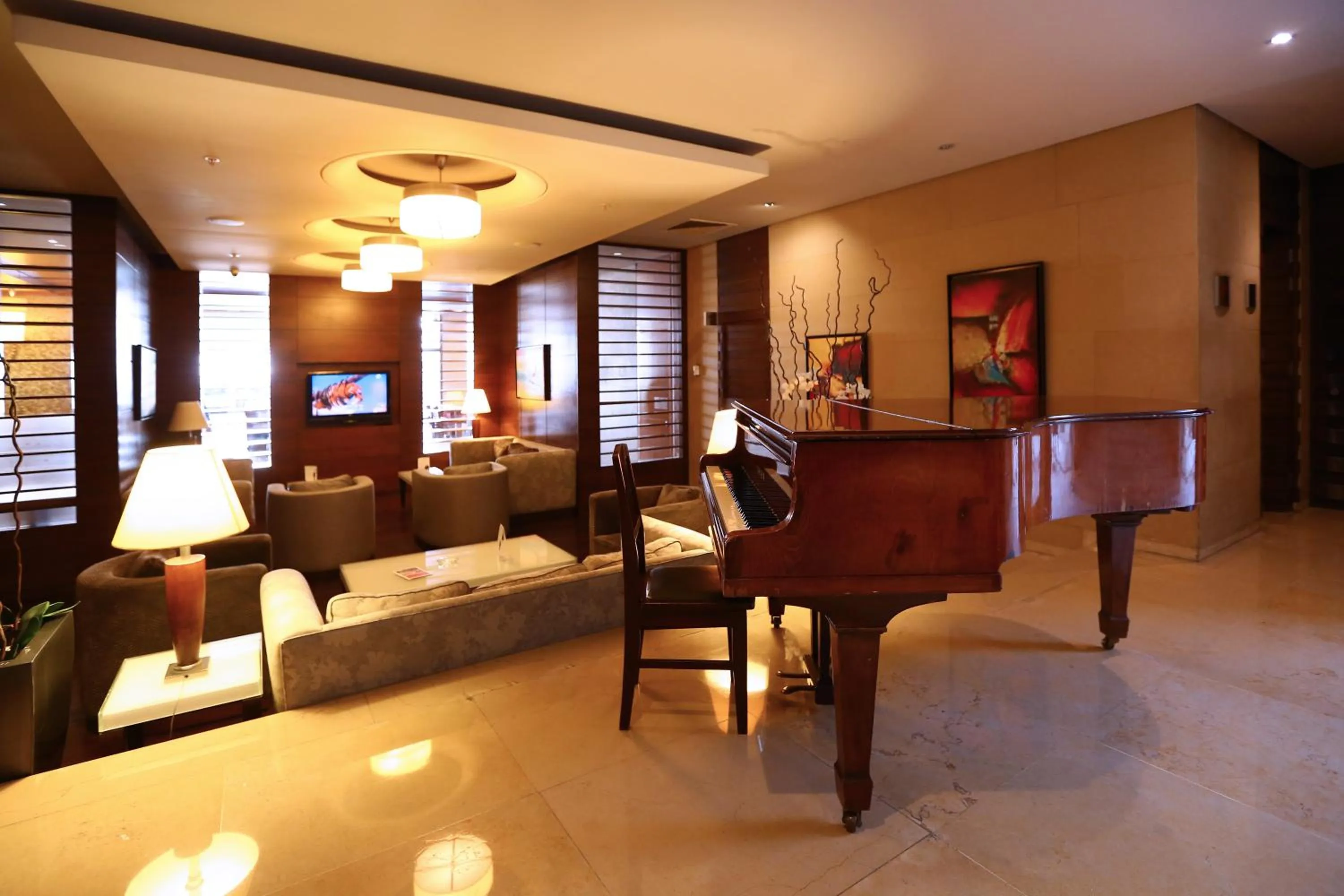 Lounge or bar in Ramada Plaza by Wyndham Beirut Raouche