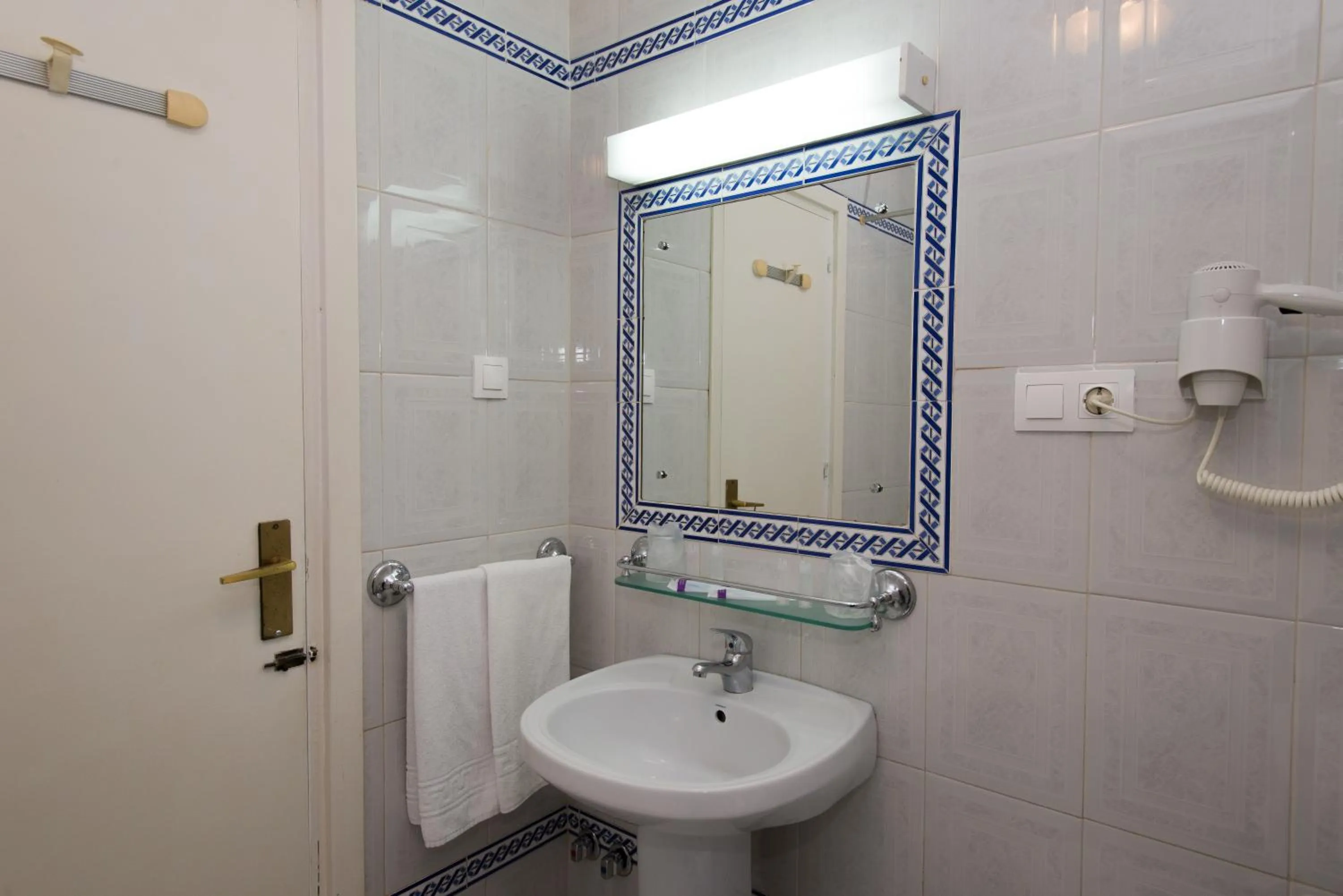 Bathroom in Costa De La Luz