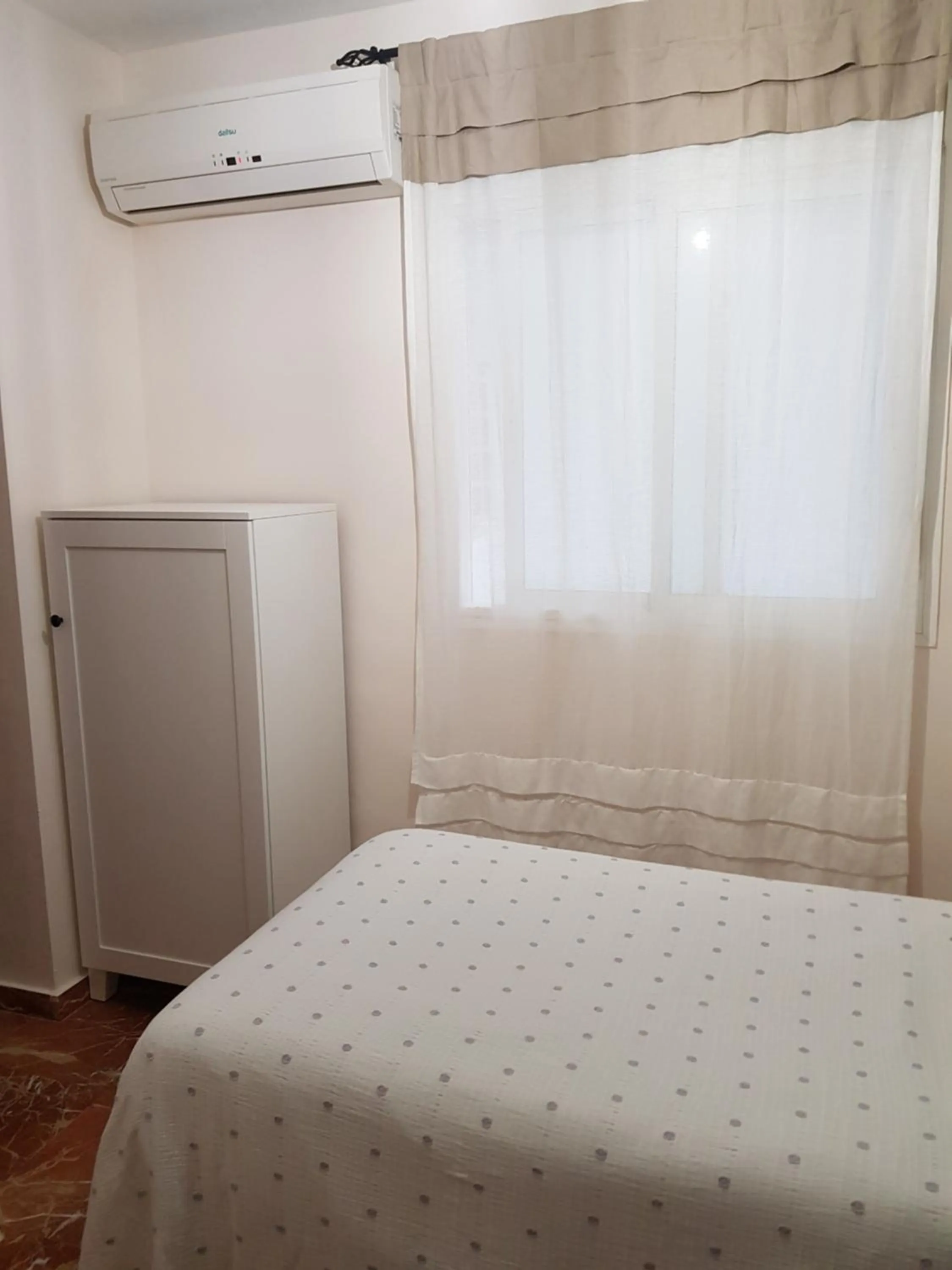 Bathroom, Bed in Pension La Vega