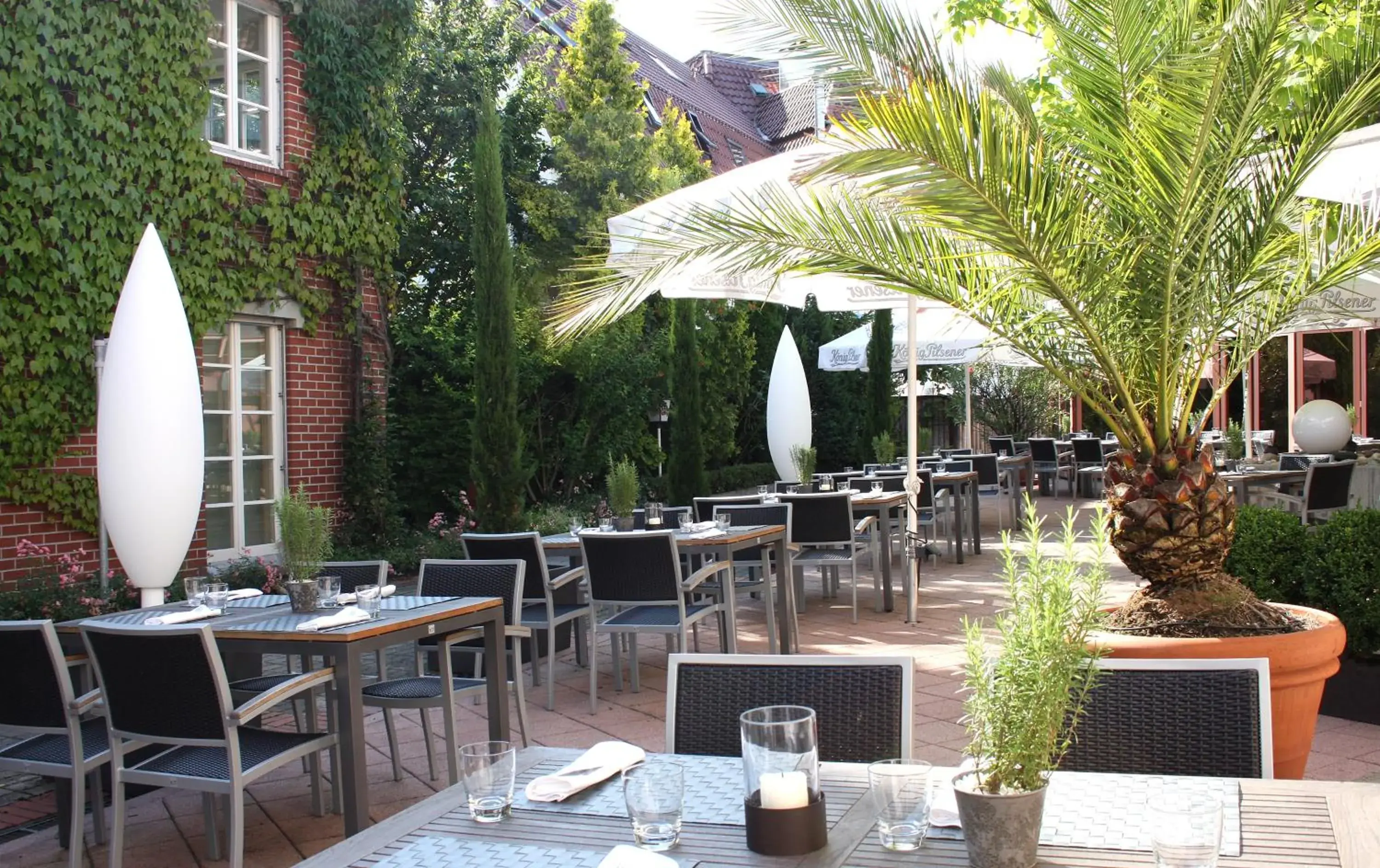 Patio in Hotel Gloria Superior Patio in Hotel Gloria Superior