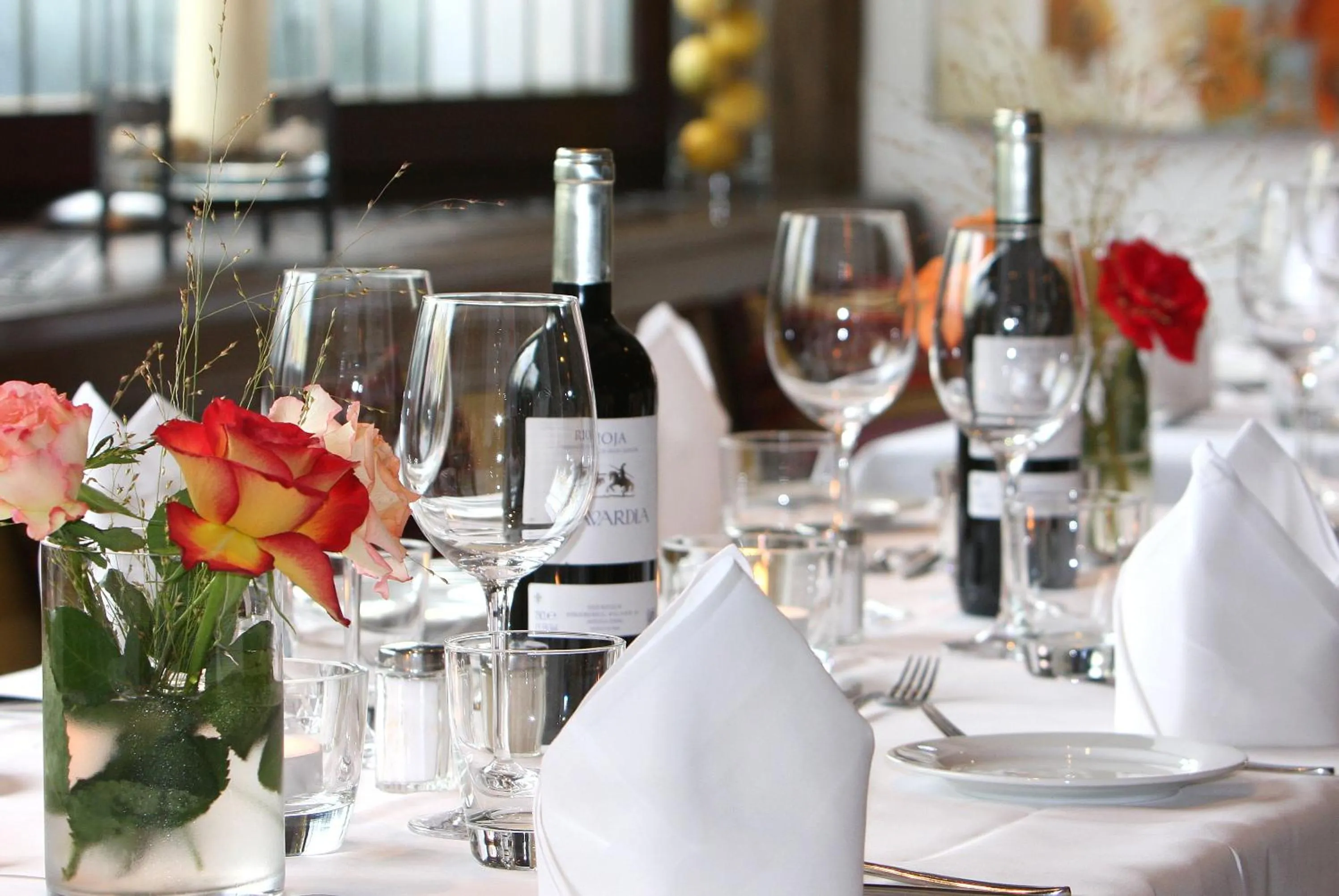 Restaurant/places to eat in Hotel Gloria Superior