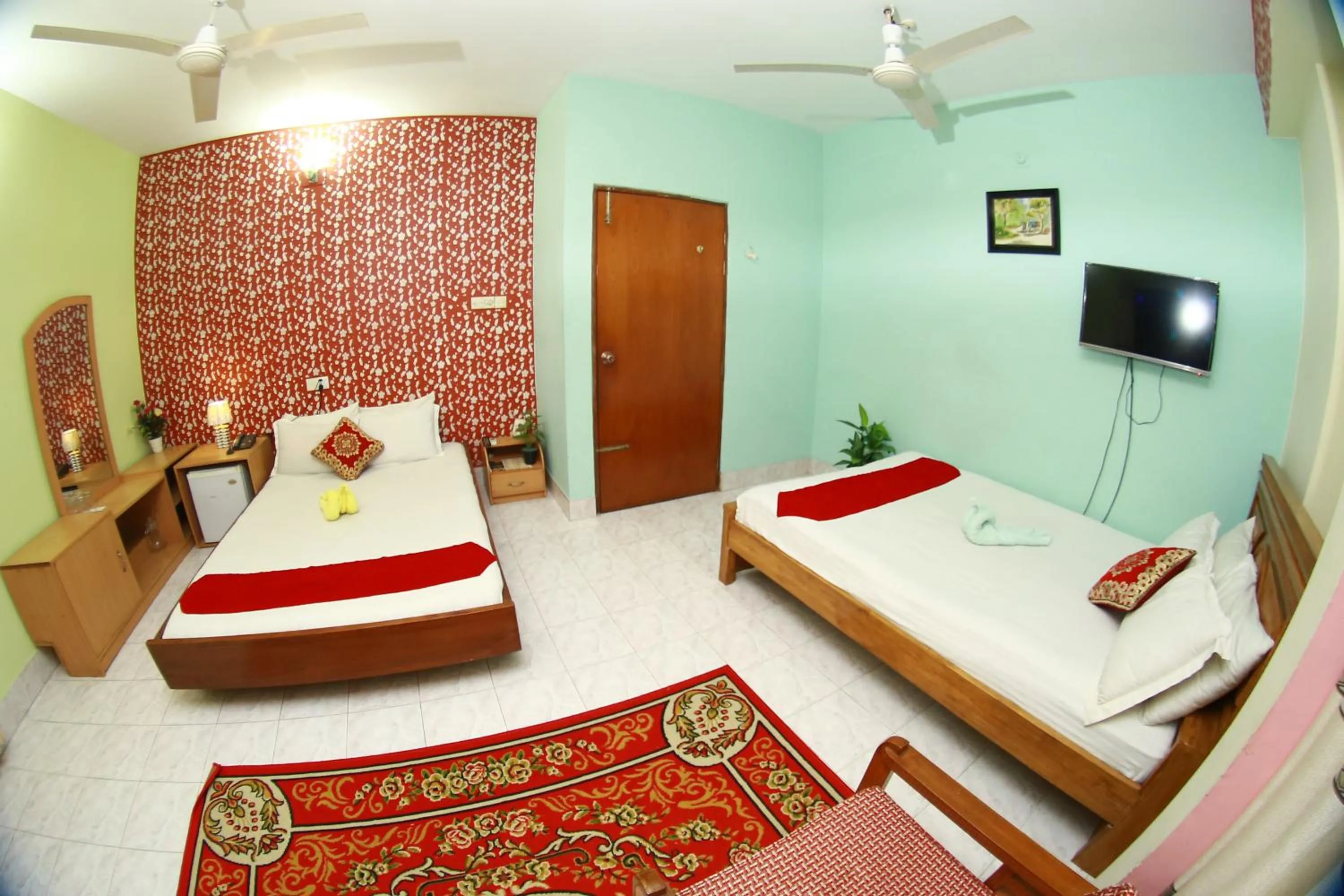 Bed in Hotel Farmis Garden