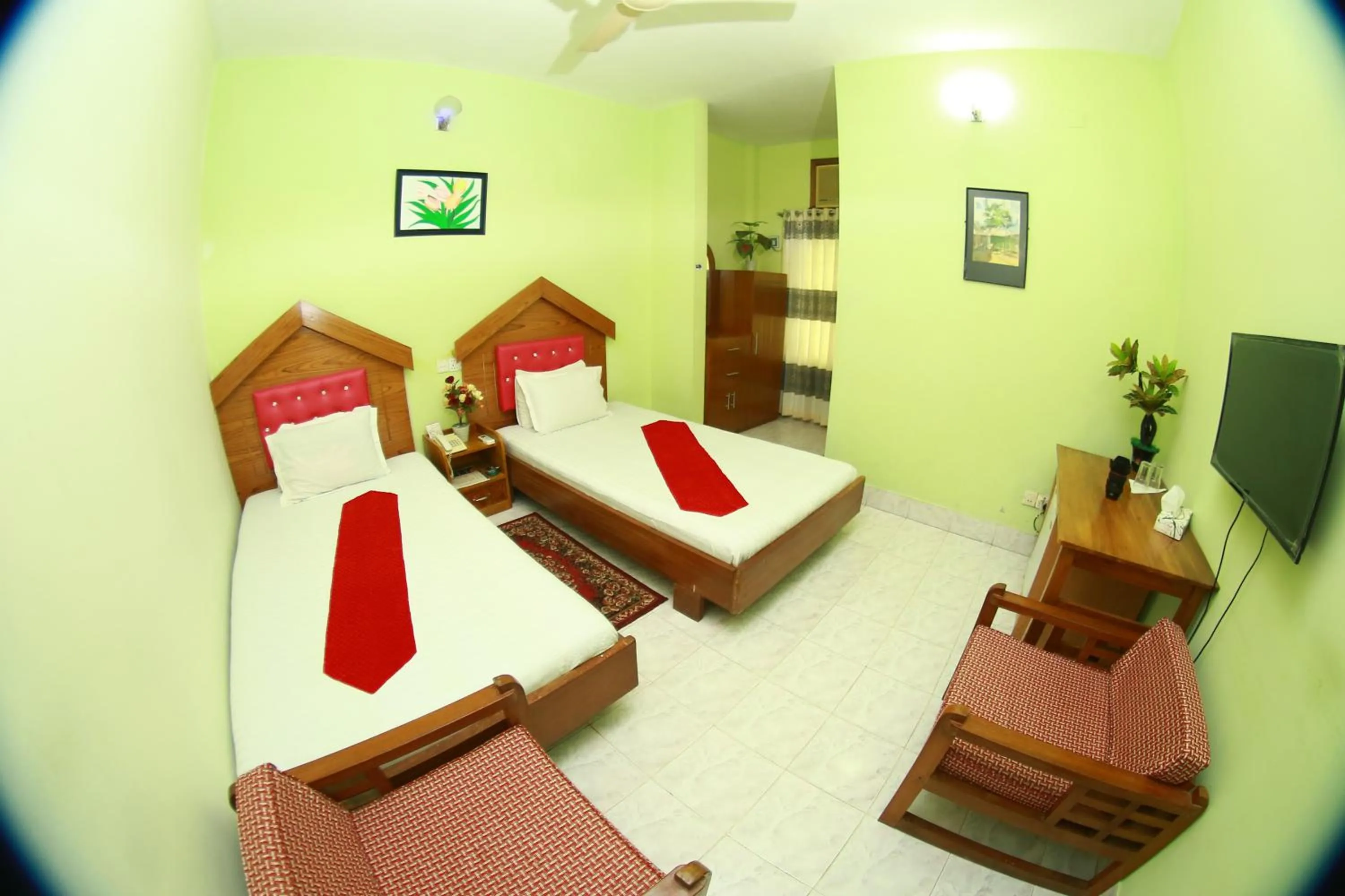Bed in Hotel Farmis Garden