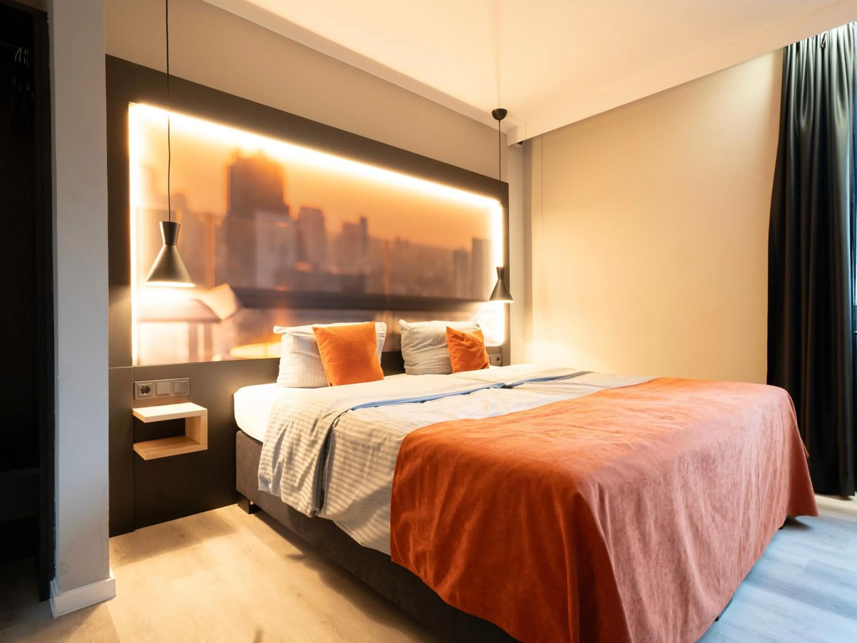 Bed in JustStay Mülheim Hotel & Apartments