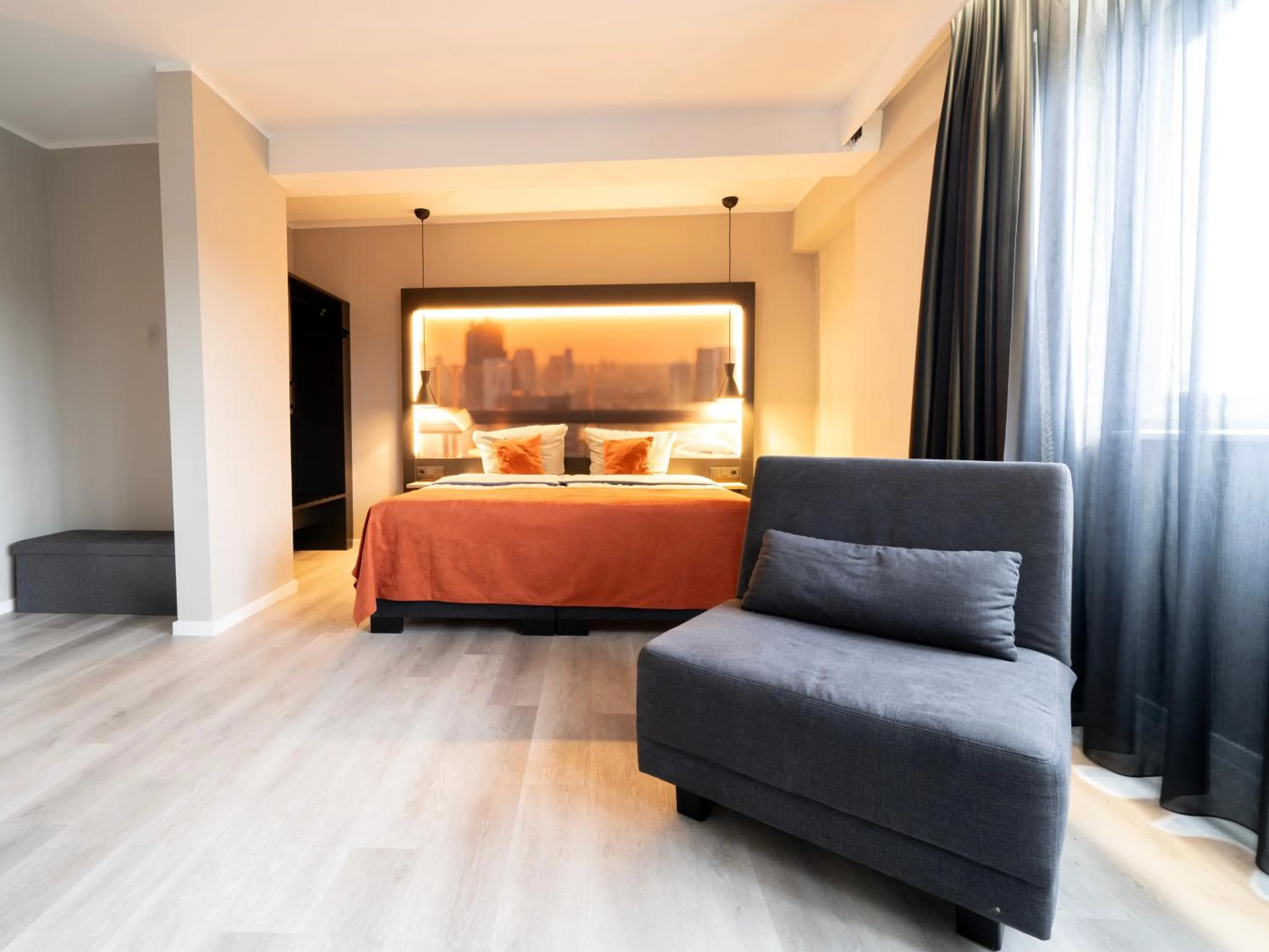 Bed in JustStay Mülheim Hotel & Apartments