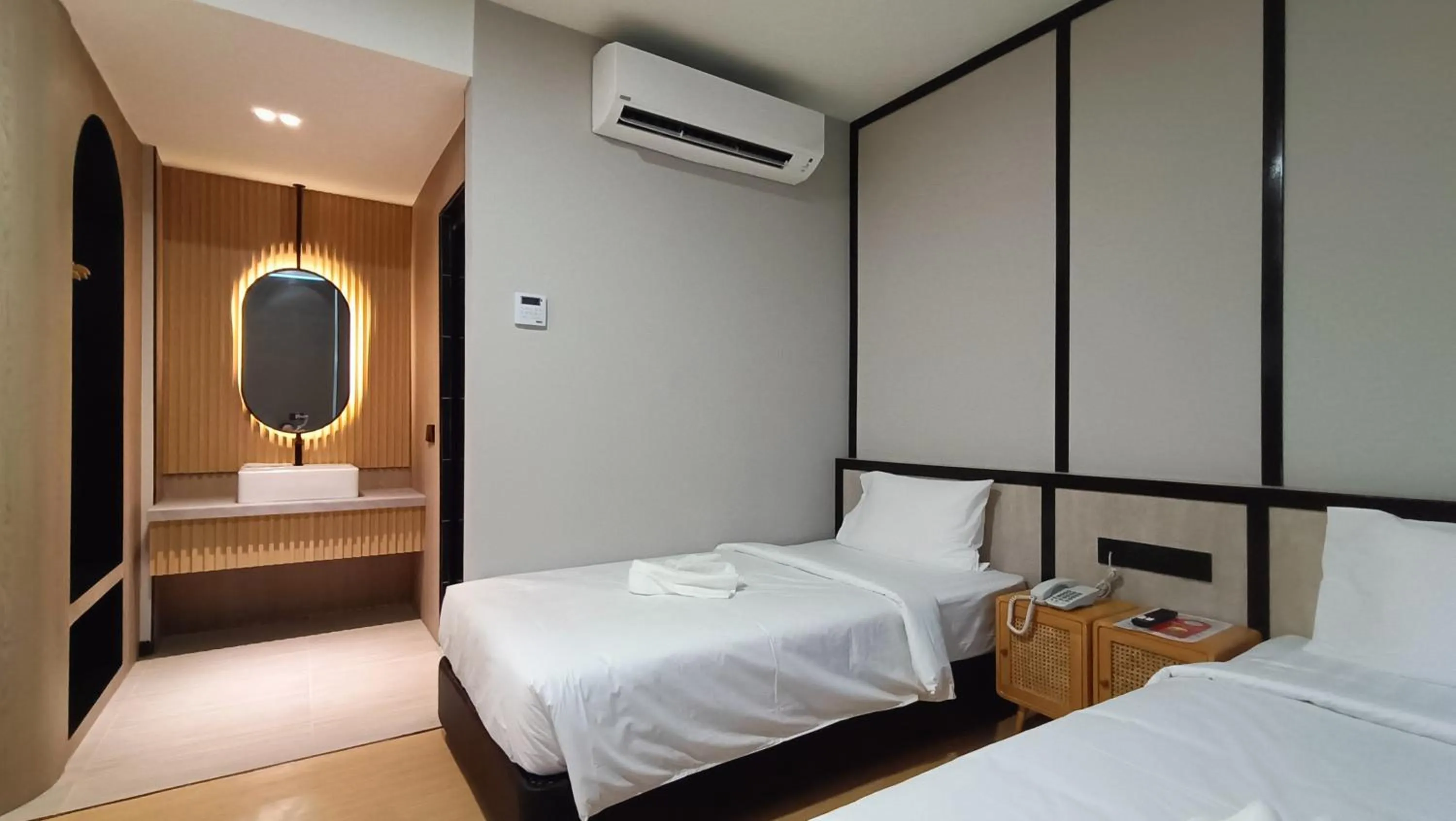 Bed in Urban Inn, SP Saujana