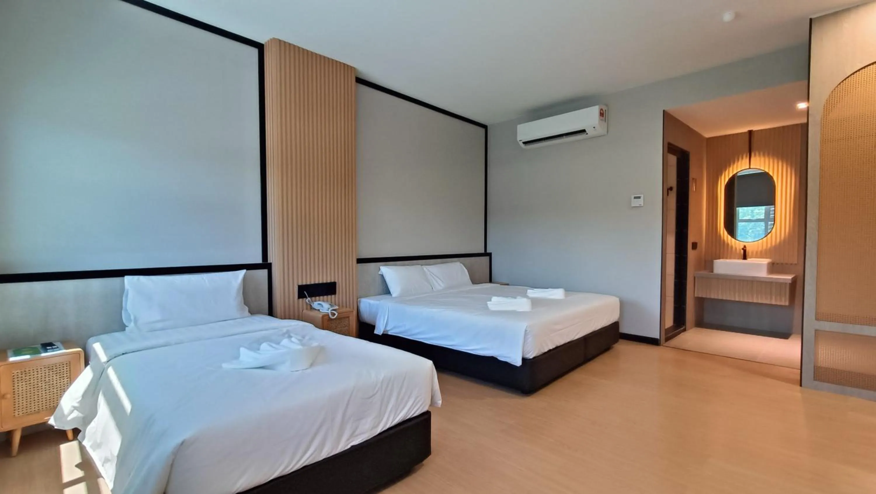 Bed in Urban Inn, SP Saujana
