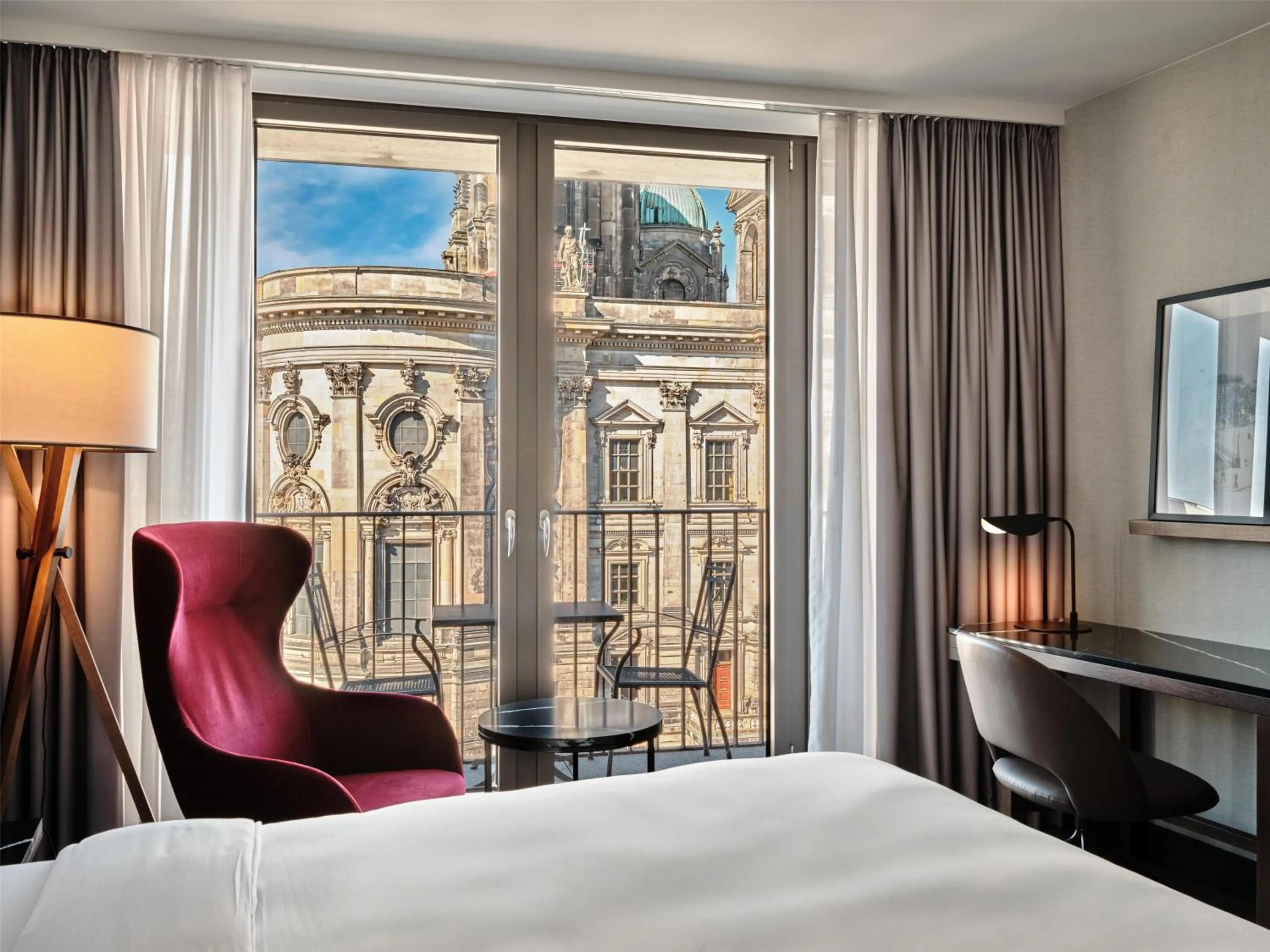 Bedroom, Bed in Radisson Collection Hotel, Berlin