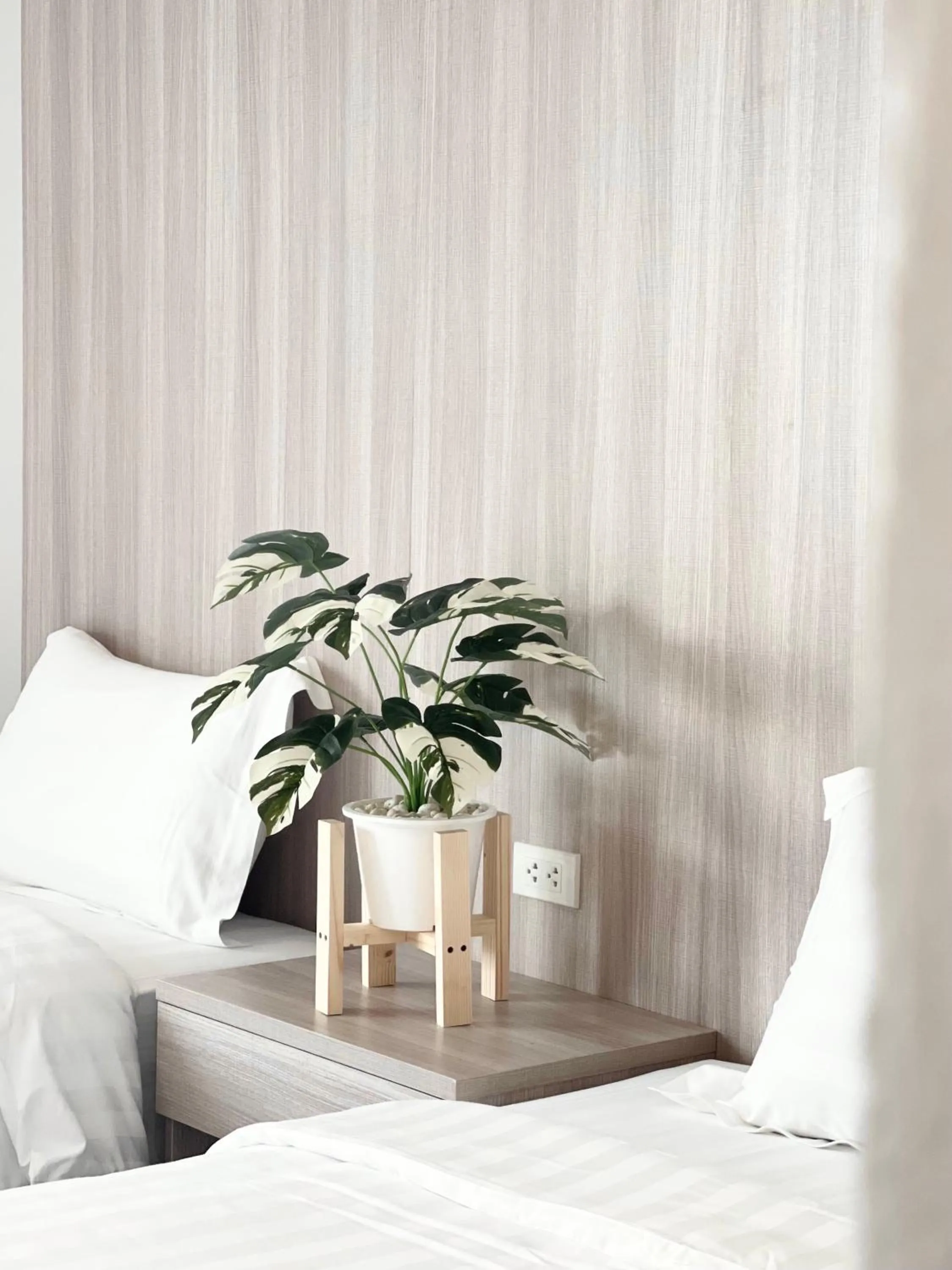 Bedroom, Bed in BEAR’S DEN HOTEL PATTAYA