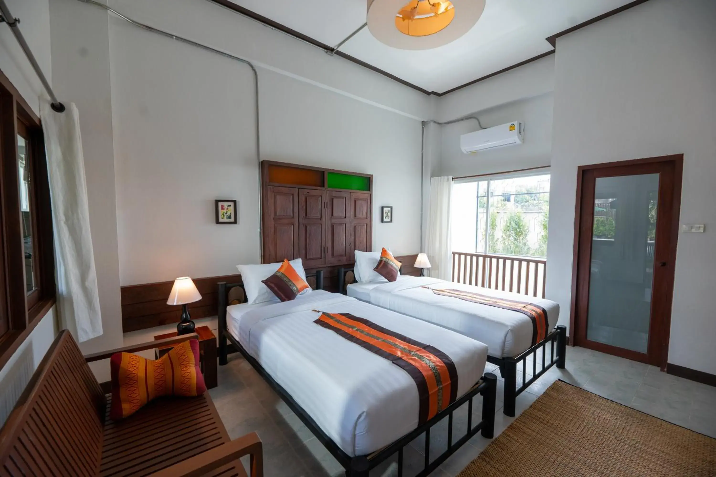 Bed in Chirin Home ฌิรินทร์โฮม Bed in Chirin Home ฌิรินทร์โฮม