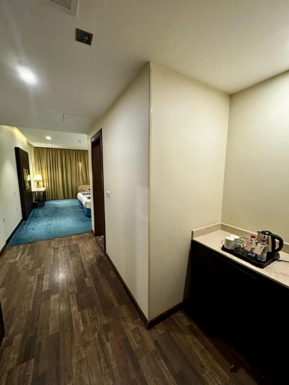 Coffee/tea facilities in Coupard Hotel