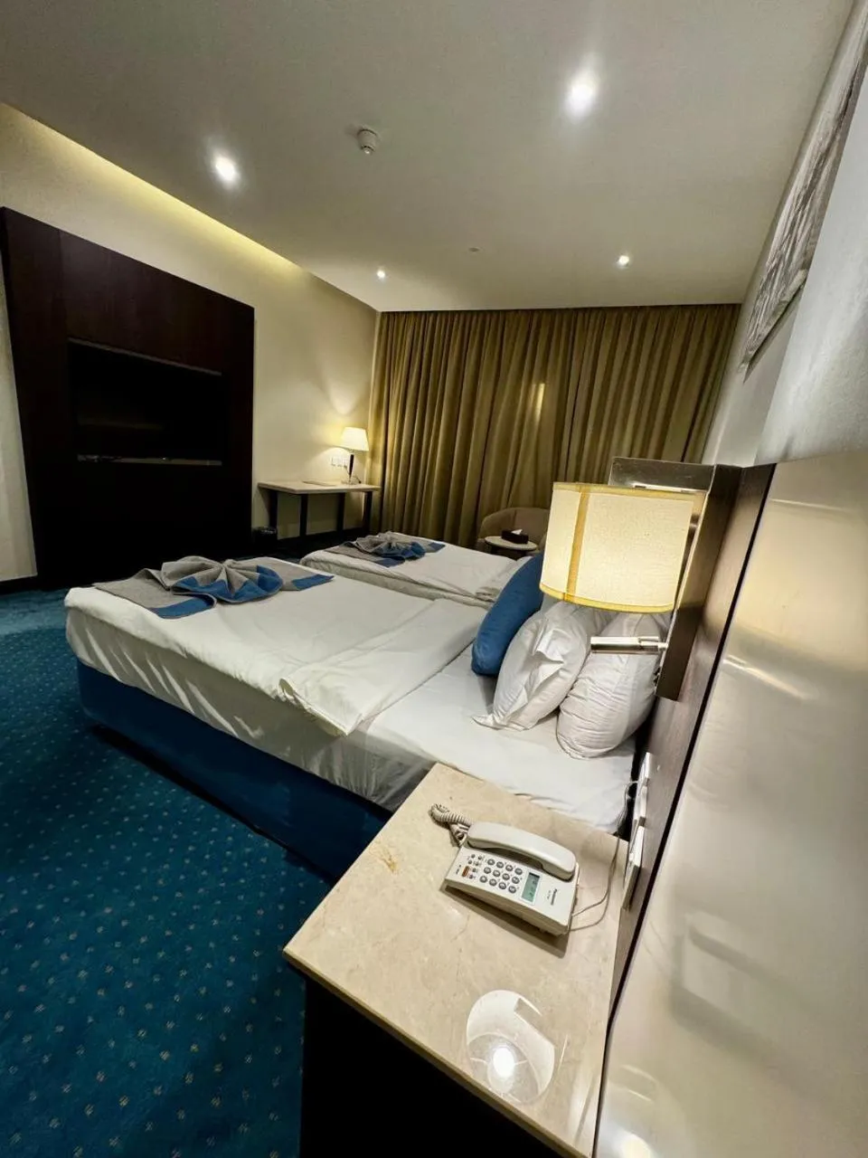 Bedroom, Bed in Coupard Hotel