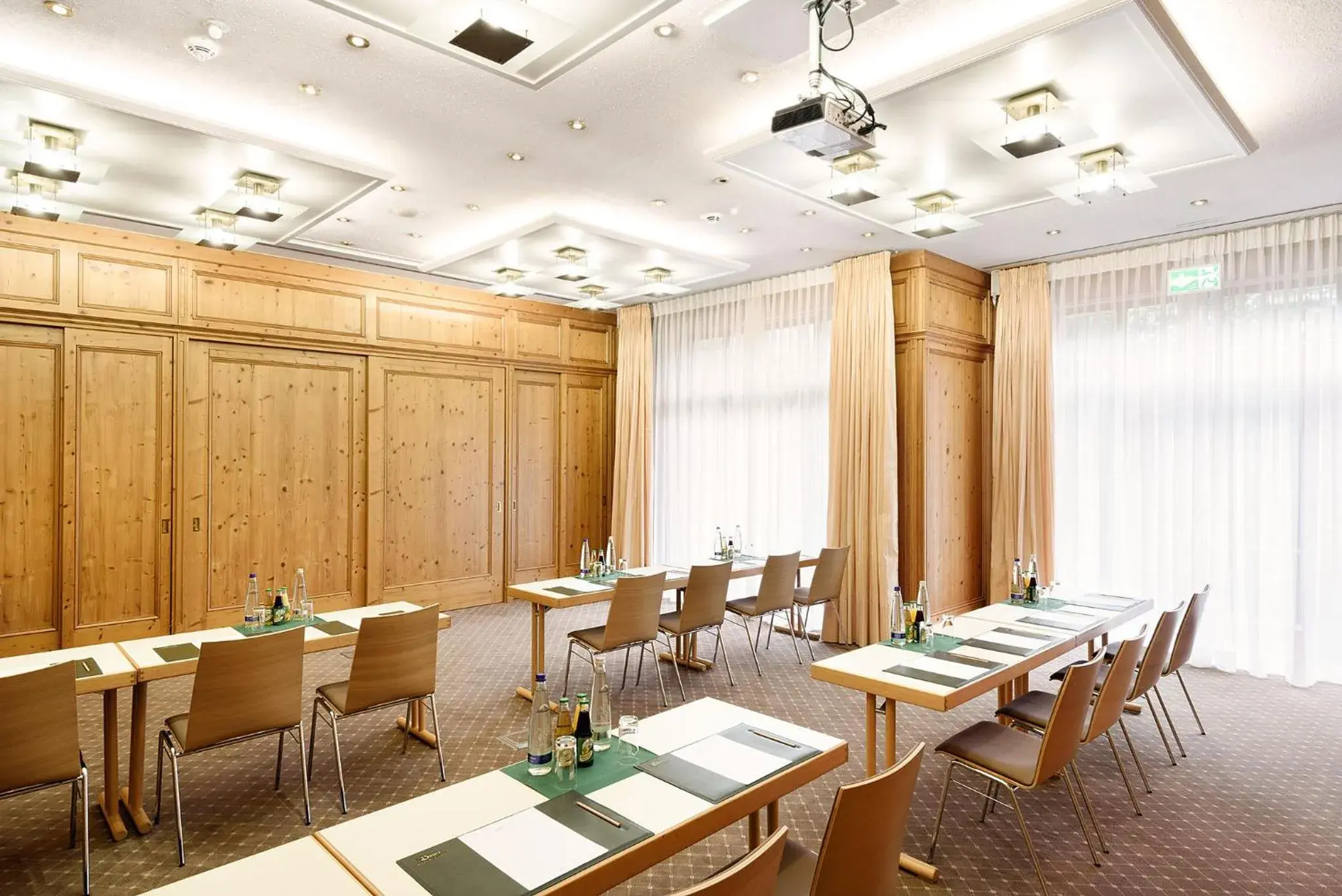 Meeting/conference room in Bauer Hotel und Restaurant Meeting/conference room in Bauer Hotel und Restaurant