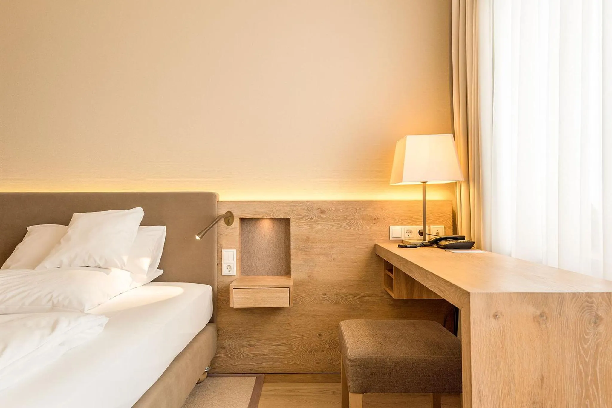 Photo of the whole room, Bed in Bauer Hotel und Restaurant