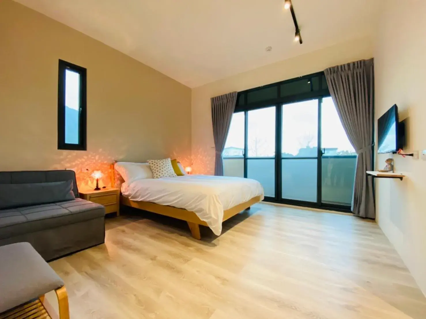 Deluxe Double Room with Balcony - single occupancy in J.W Manbo Taroko Deluxe Double Room with Balcony - single occupancy in J.W Manbo Taroko