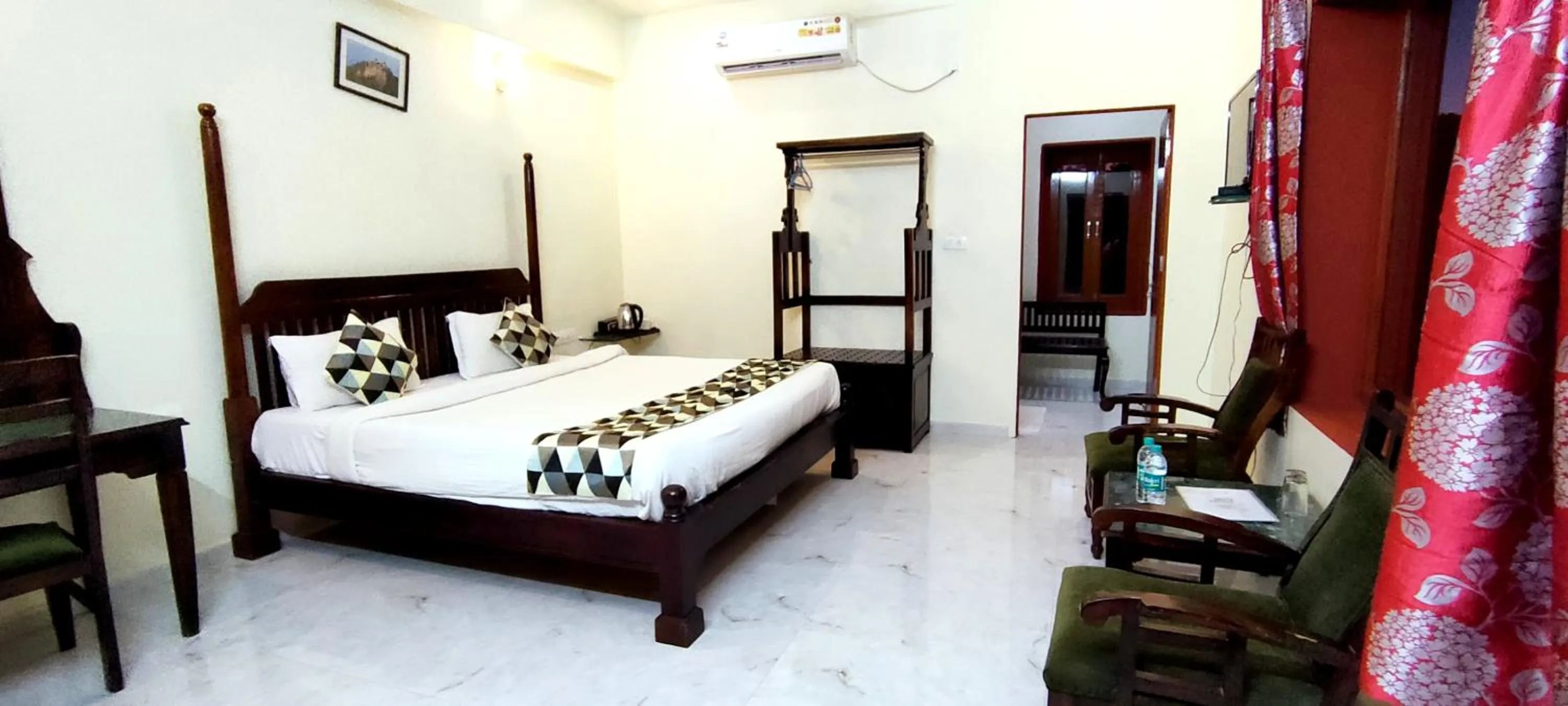 Bedroom, Bed in The Sky Imperial Jungle Camp Resort