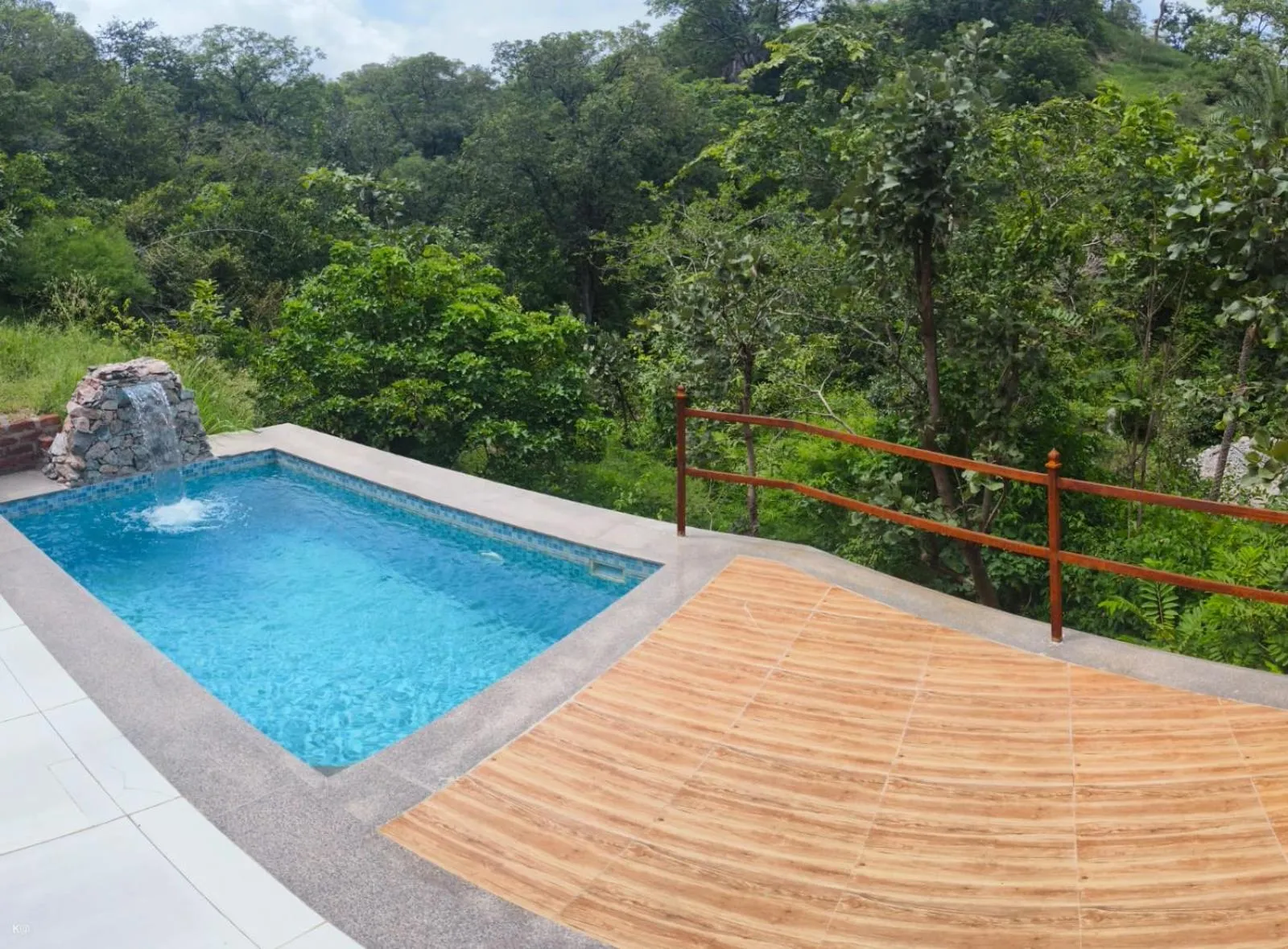 Swimming pool in The Sky Imperial Jungle Camp Resort