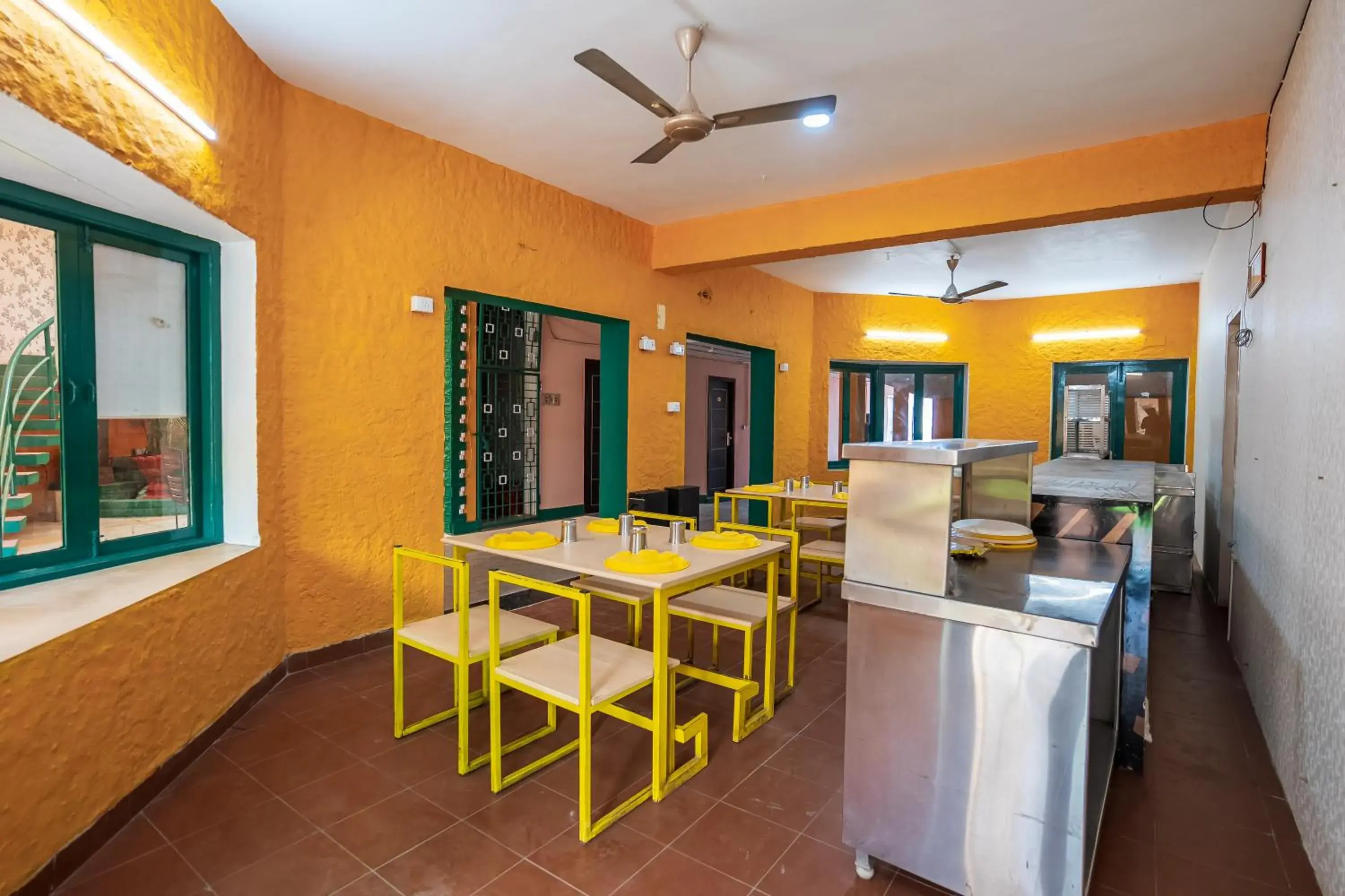 Restaurant/places to eat in La Courtyard Restaurant/places to eat in La Courtyard