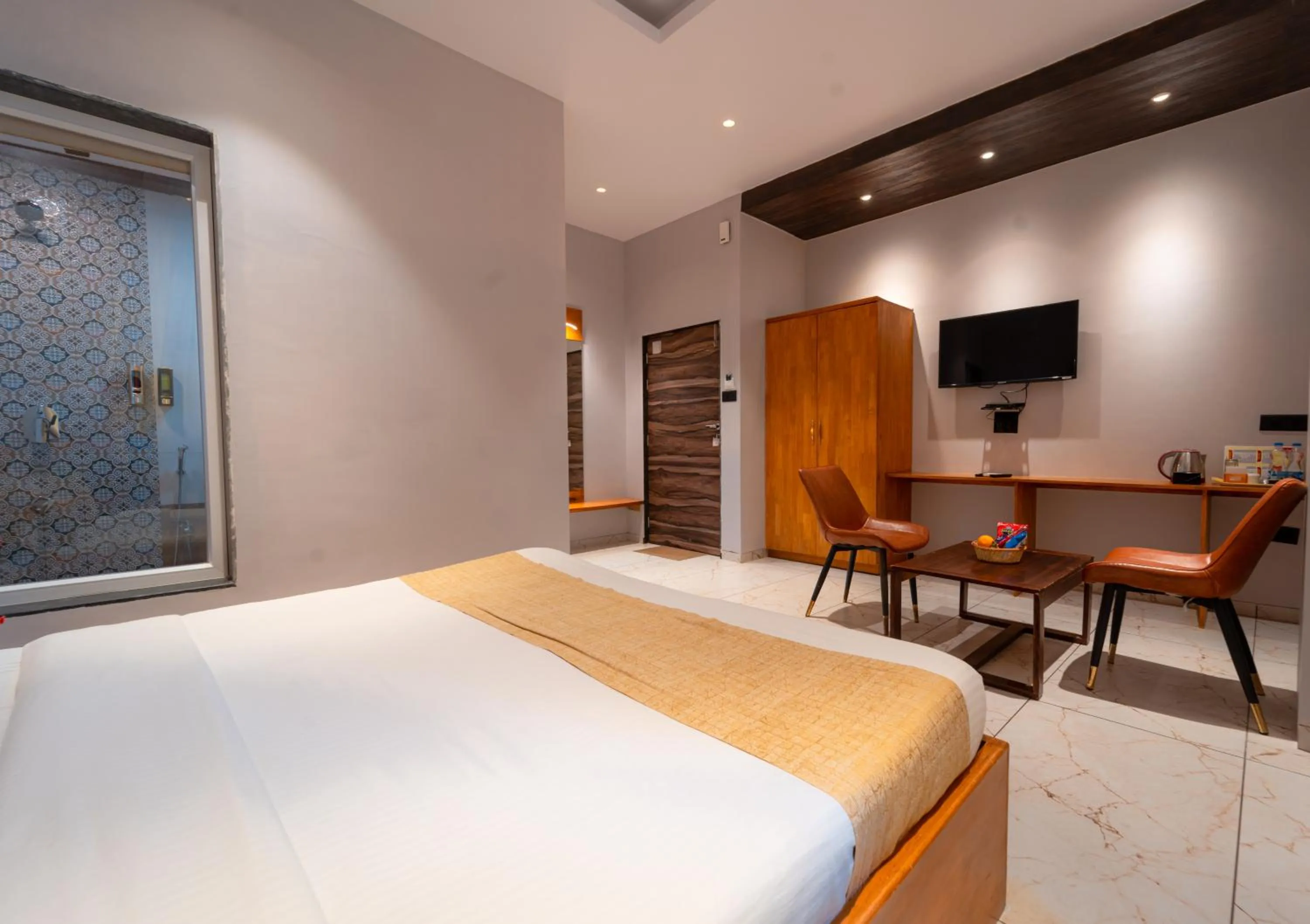 Seating area, Bed in Red Button Resort