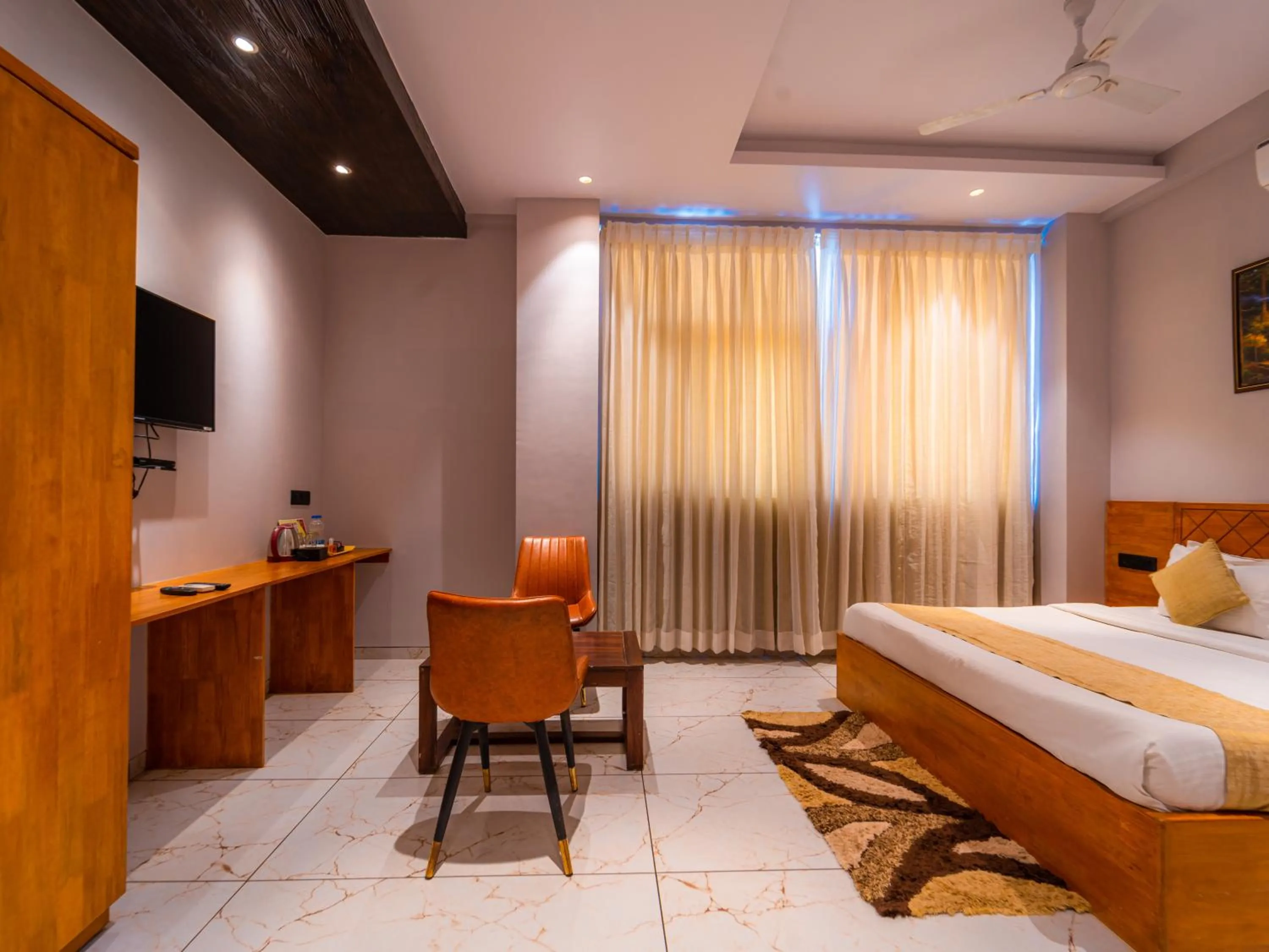 Photo of the whole room, Bed in Red Button Resort