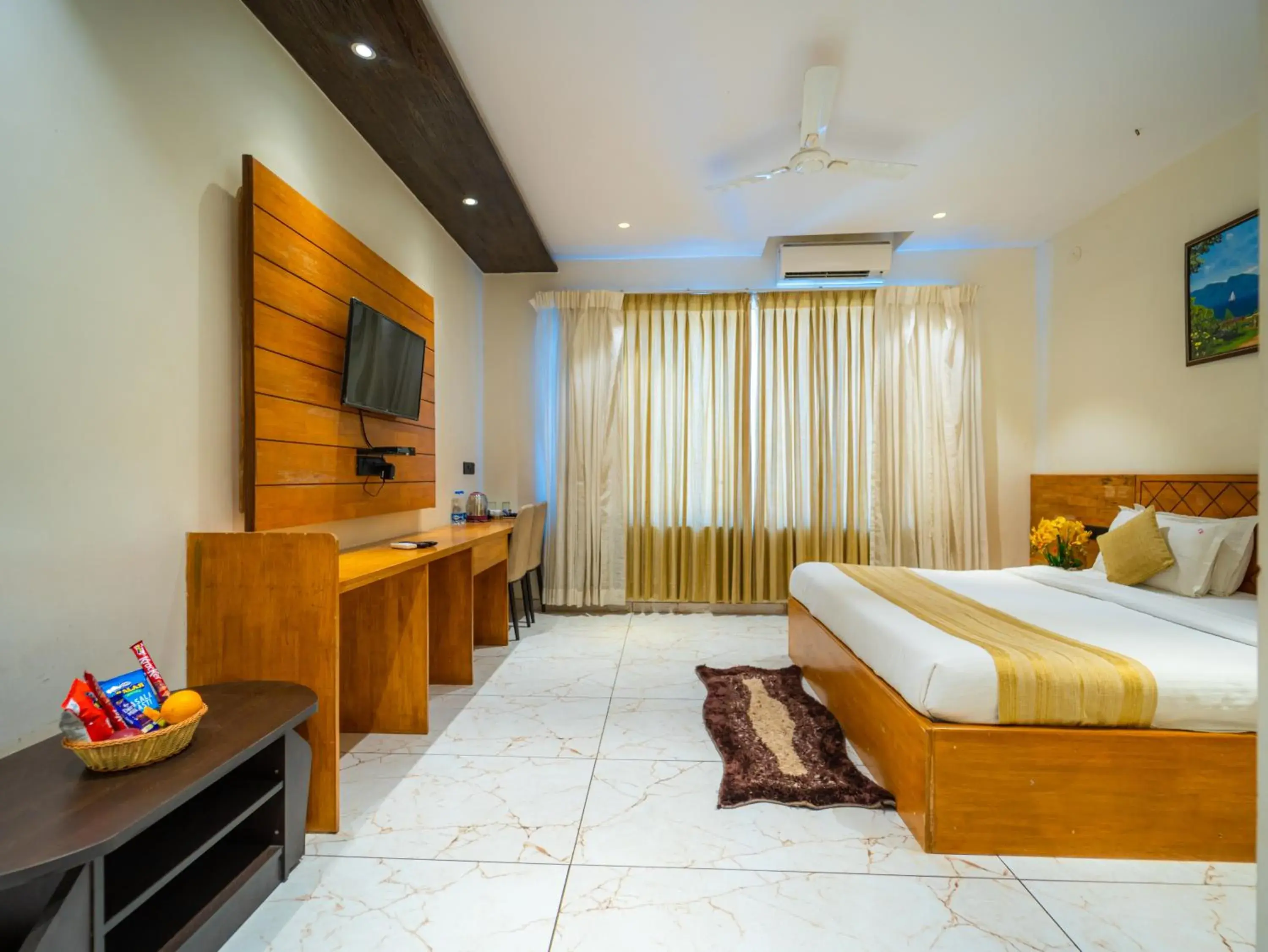 TV and multimedia, Bed in Red Button Resort TV and multimedia, Bed in Red Button Resort