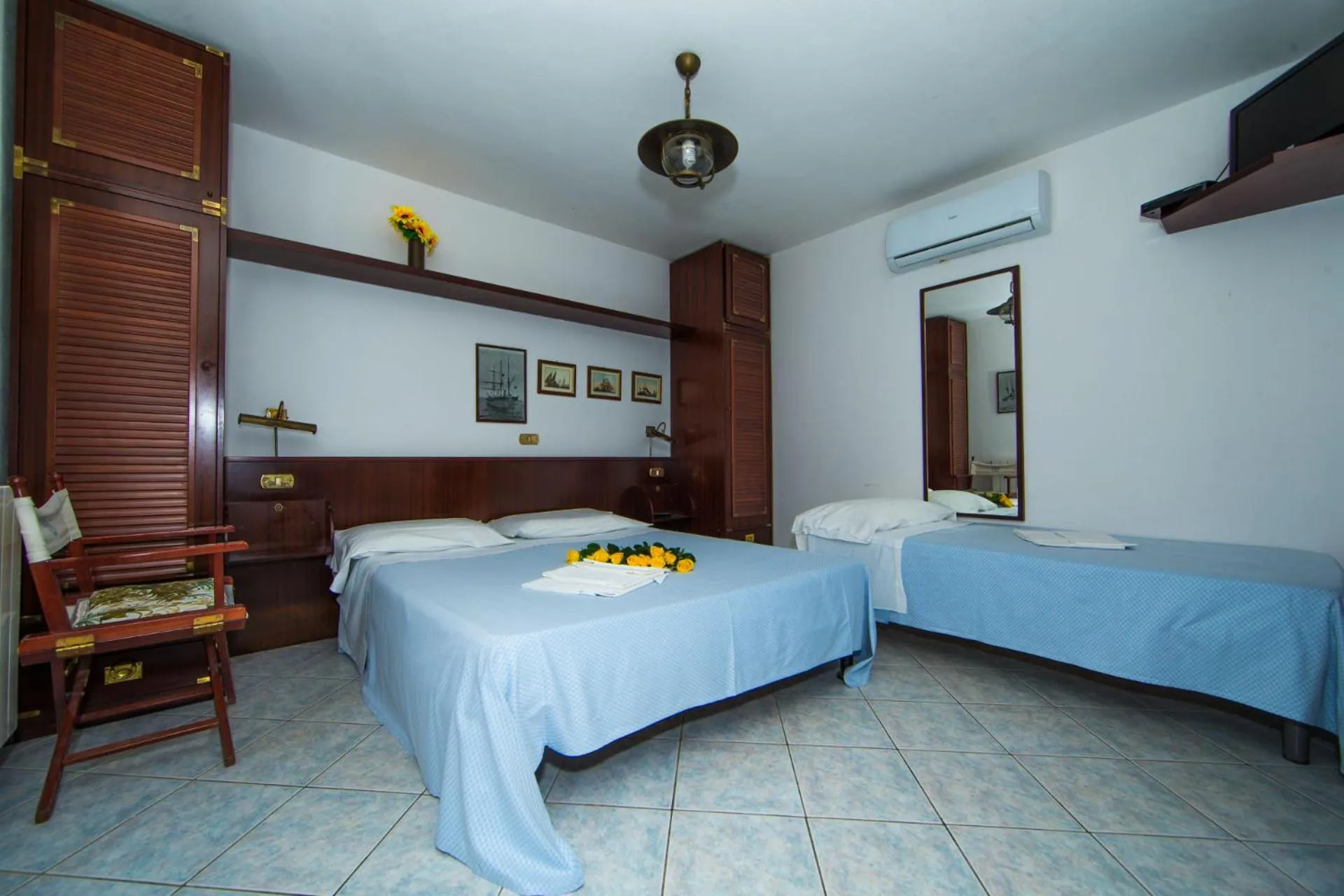 Photo of the whole room in Mandel 2 Residence by Mandel club