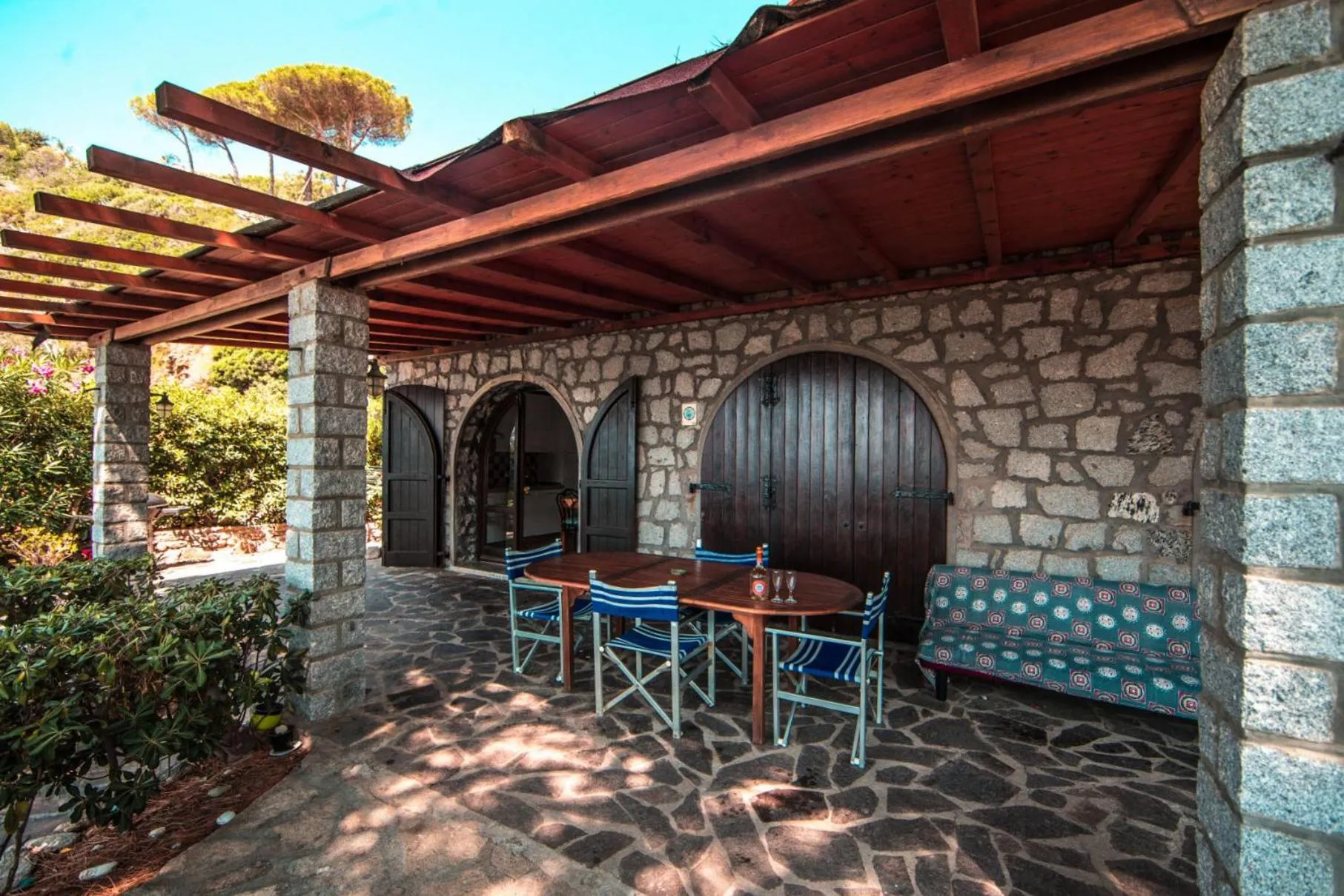 Patio in Mandel 2 Residence by Mandel club