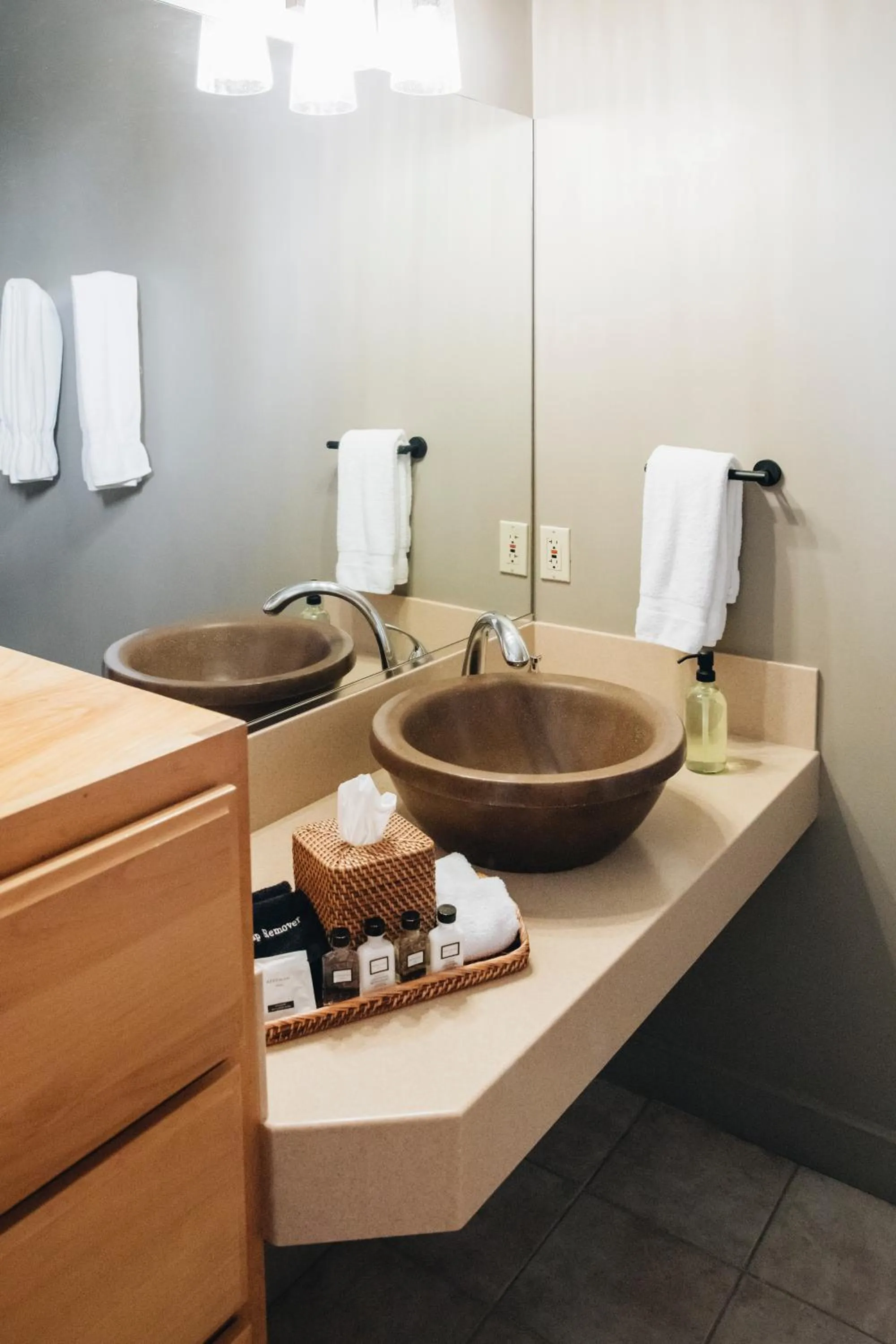 Bathroom in Seven Branches Venue and Inn