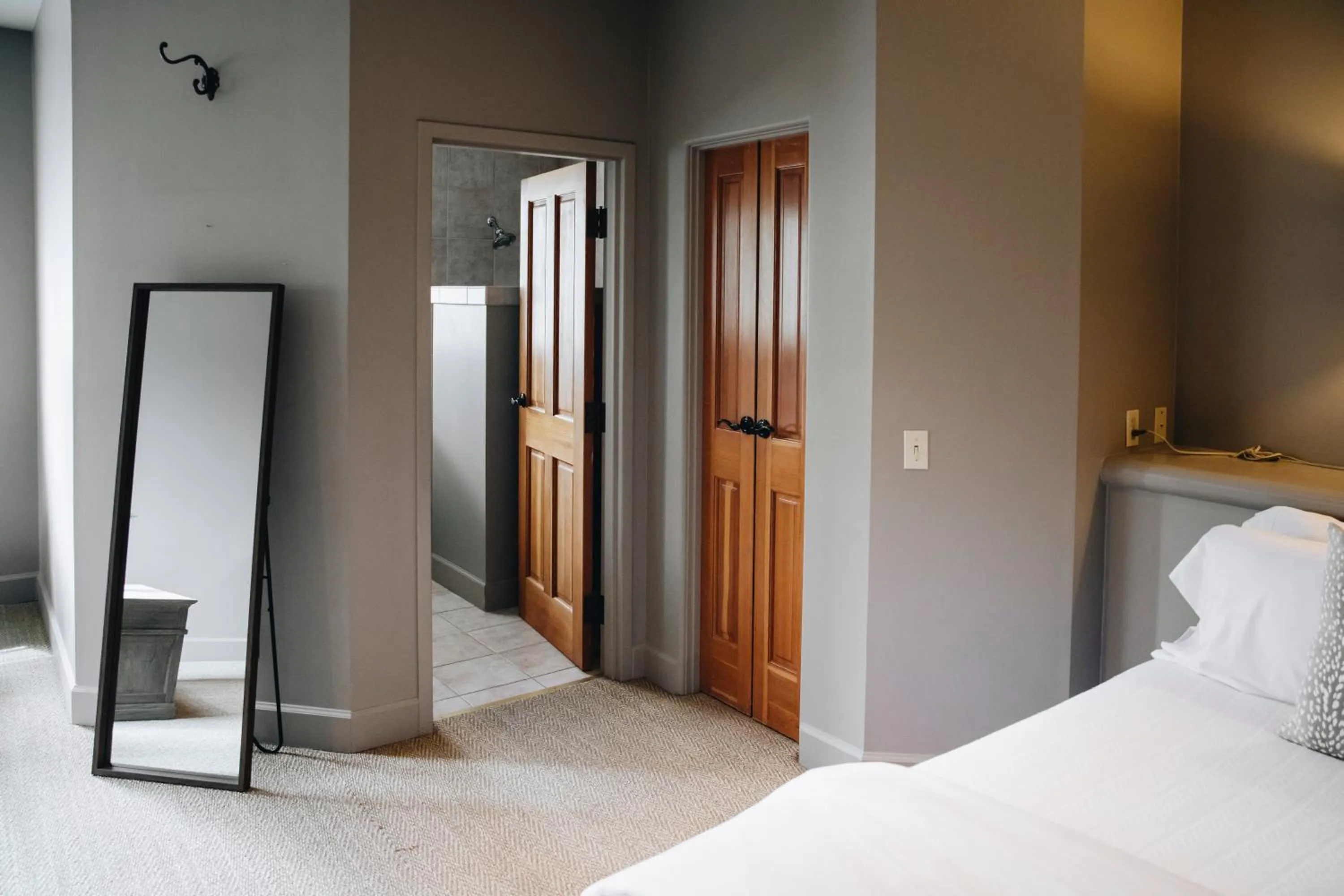 Bedroom, Bed in Seven Branches Venue and Inn