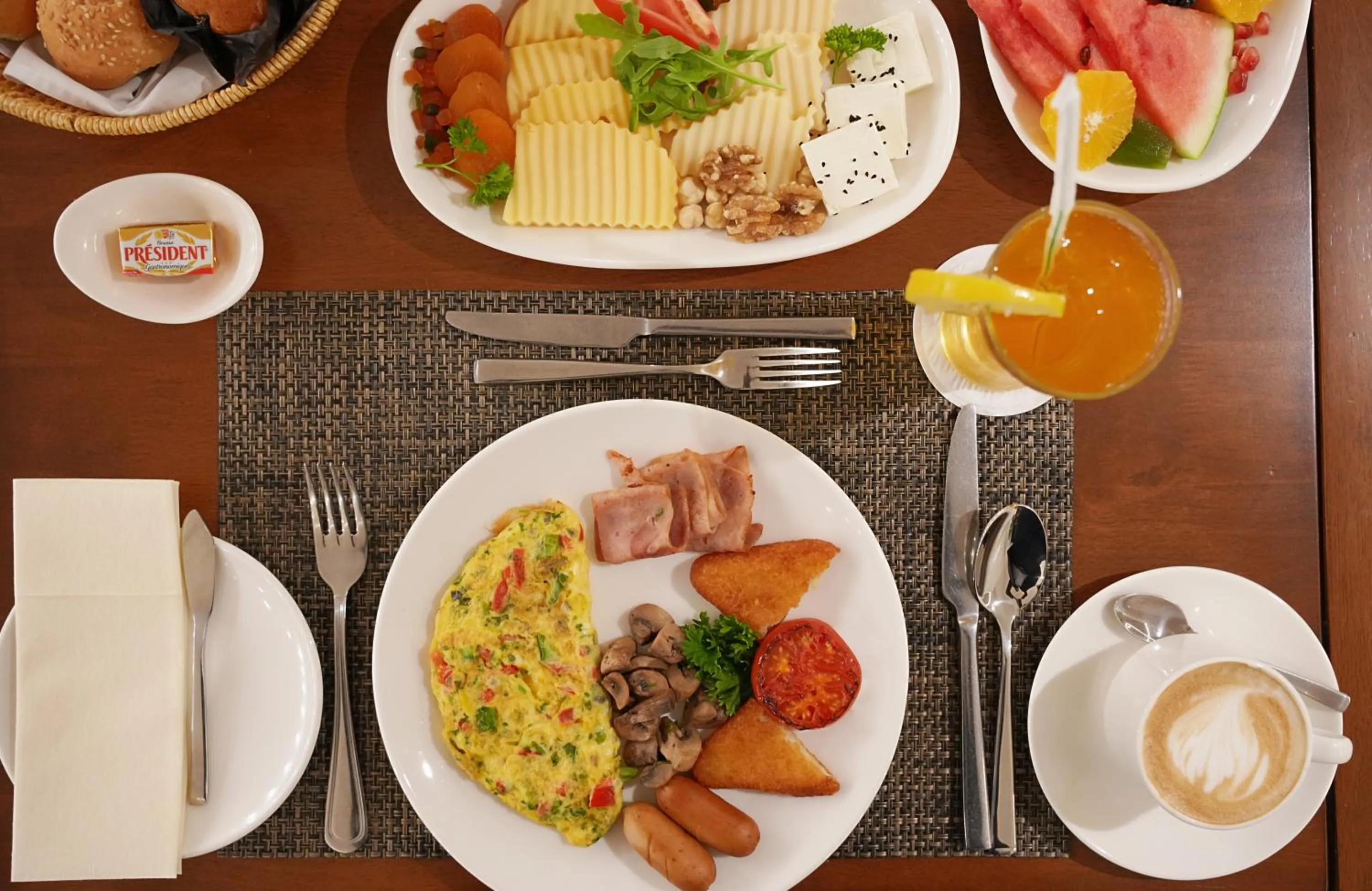 Breakfast in Blue Beach Tower The Walk JBR