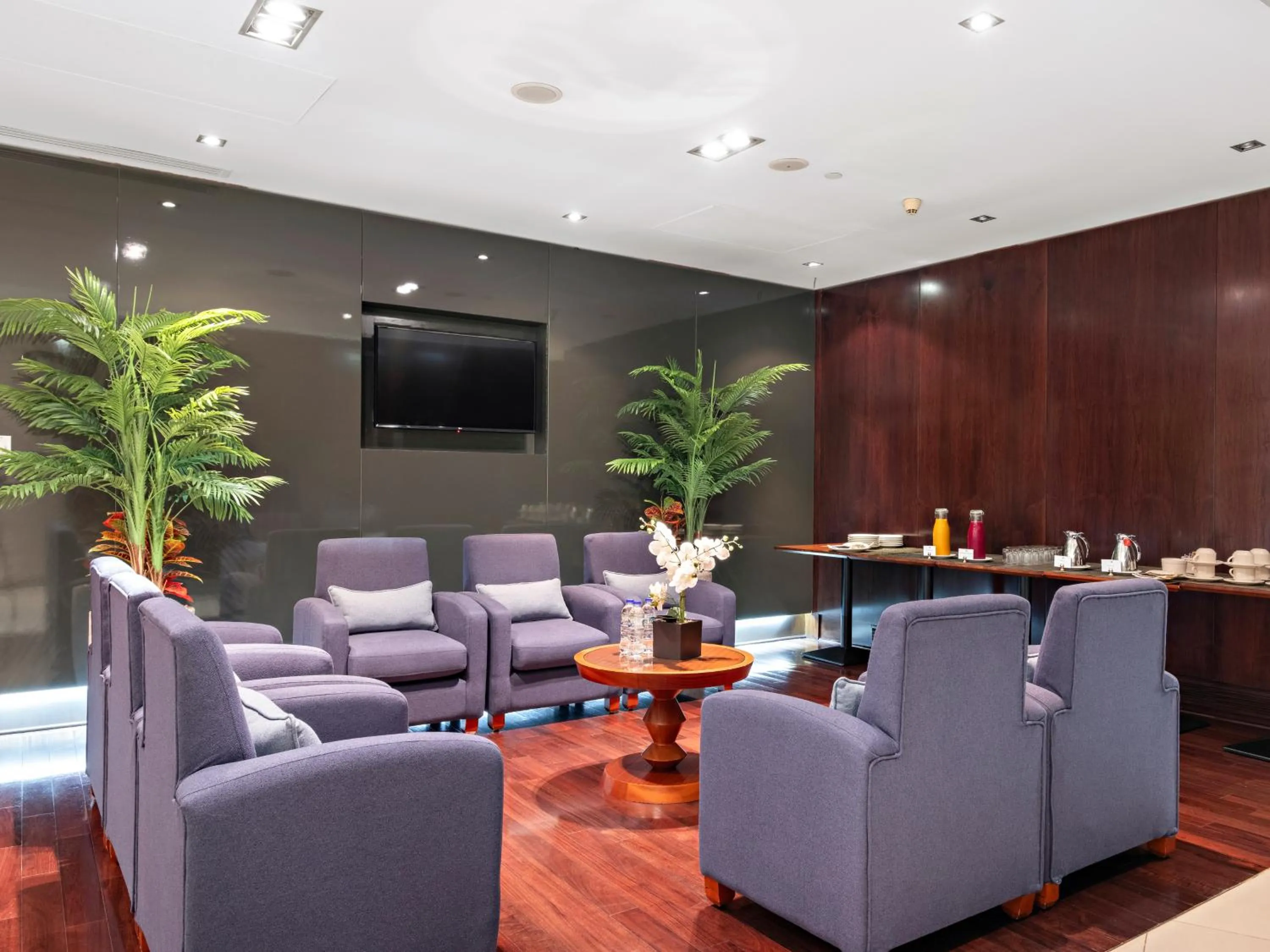 Coffee/tea facilities in Blue Beach Tower The Walk JBR