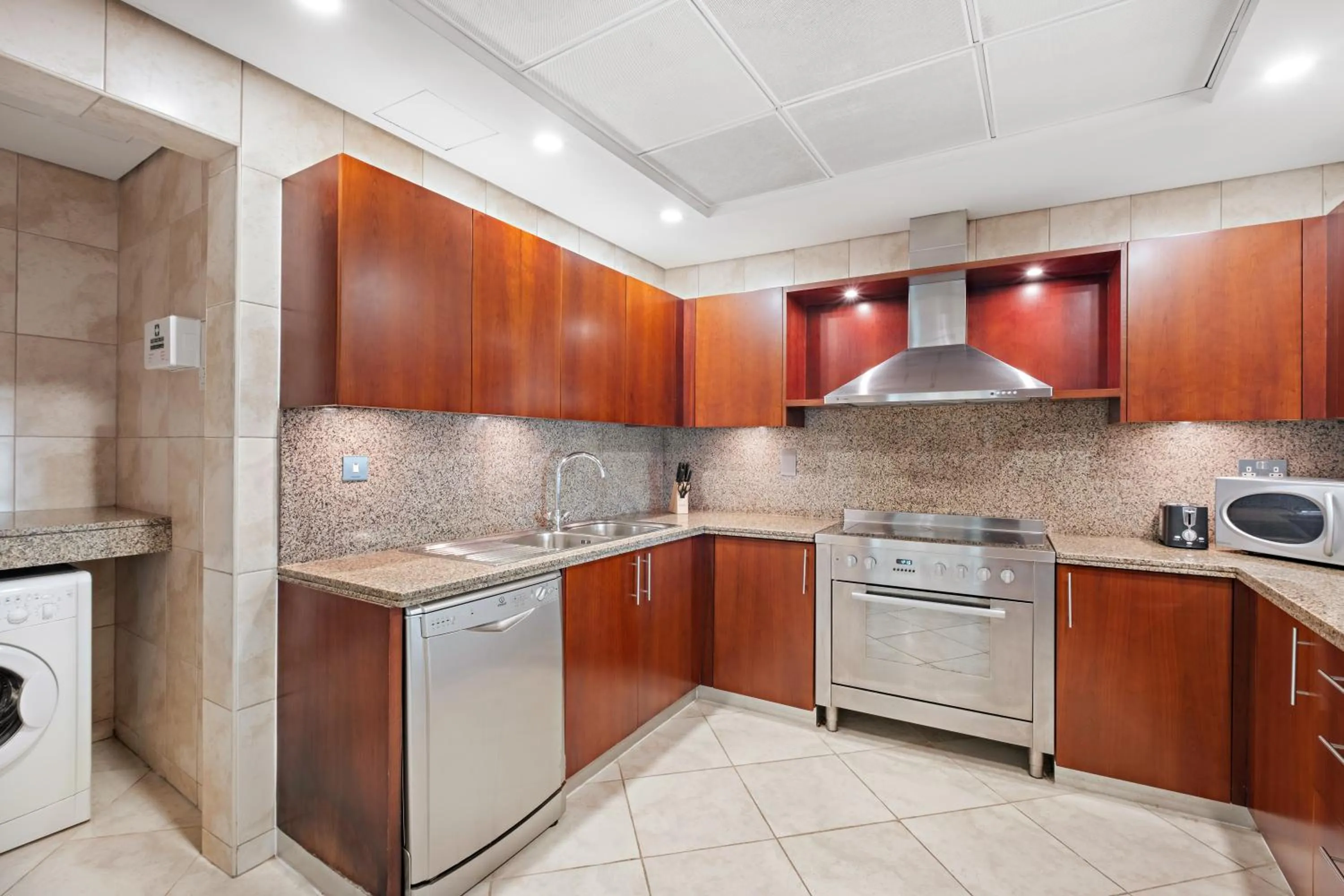 Kitchen or kitchenette in Blue Beach Tower The Walk JBR