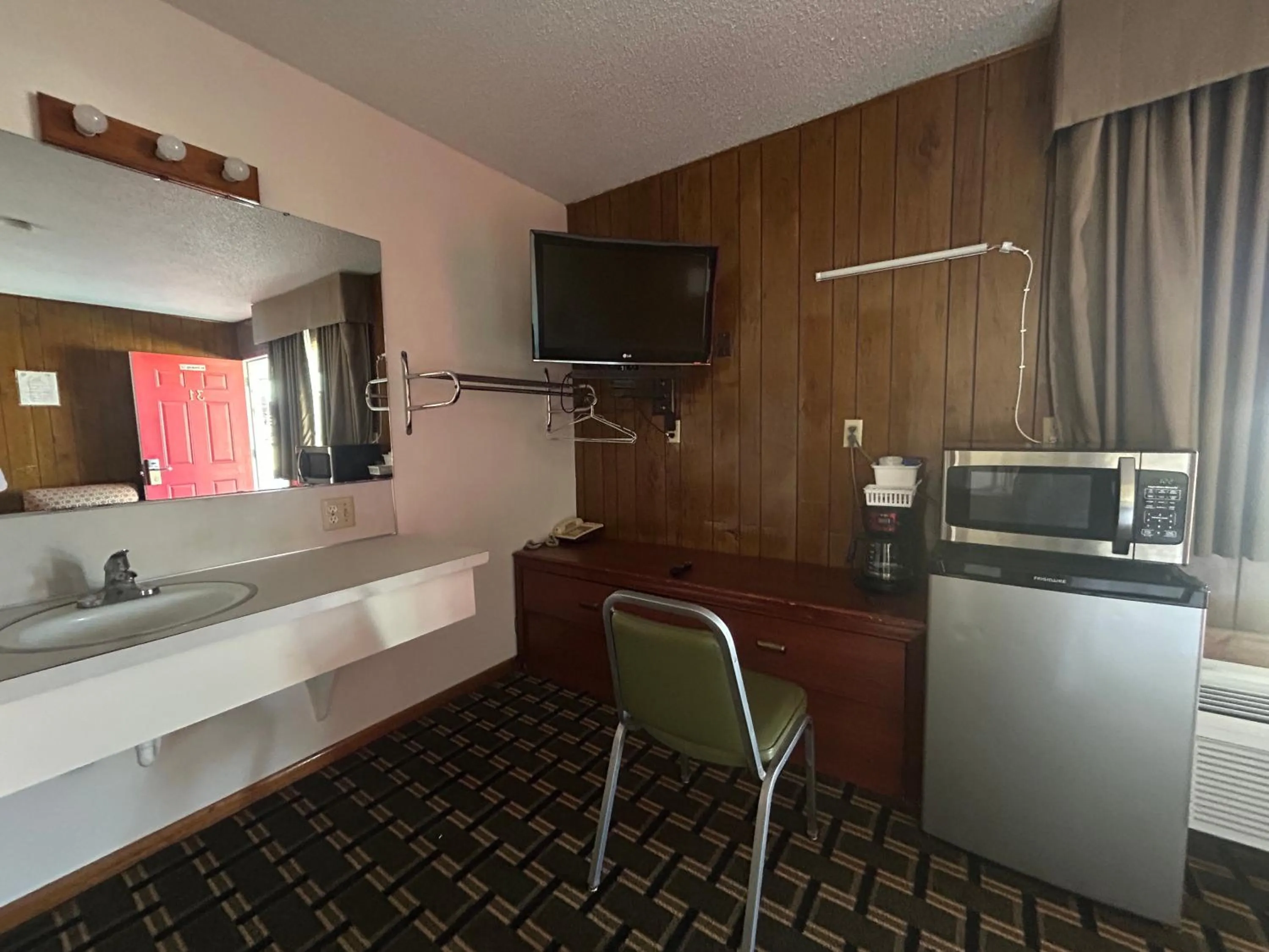 Area and facilities in Big 12 Motel Broken Bow NE