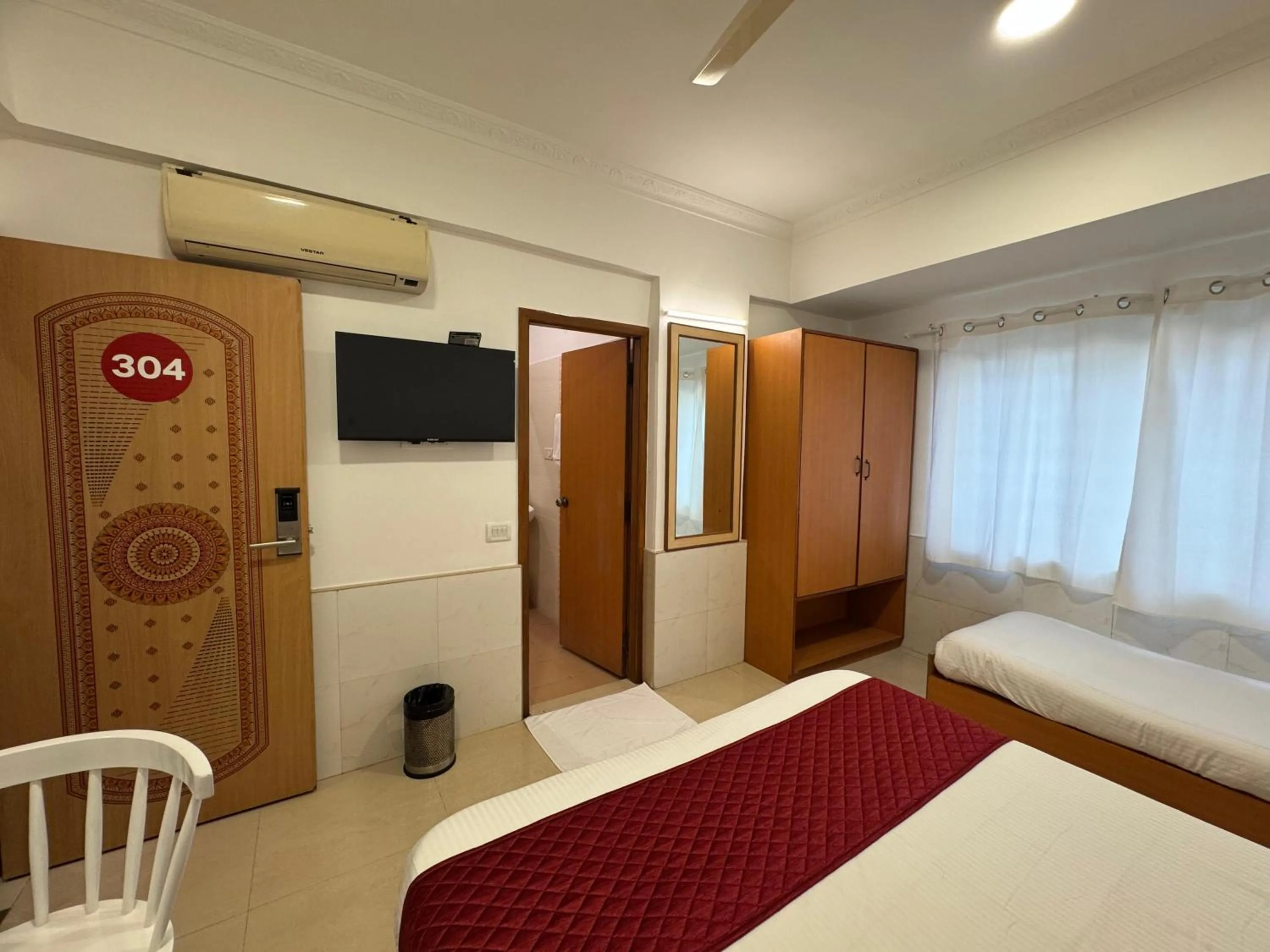 TV and multimedia, Bed in Zipp Lite Murugeshpalya