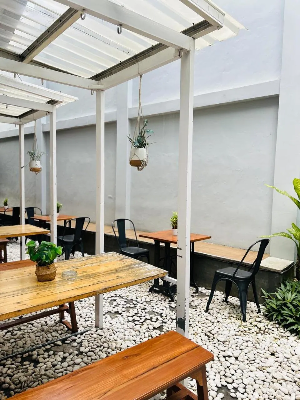 Restaurant/places to eat in Ministry Homestay